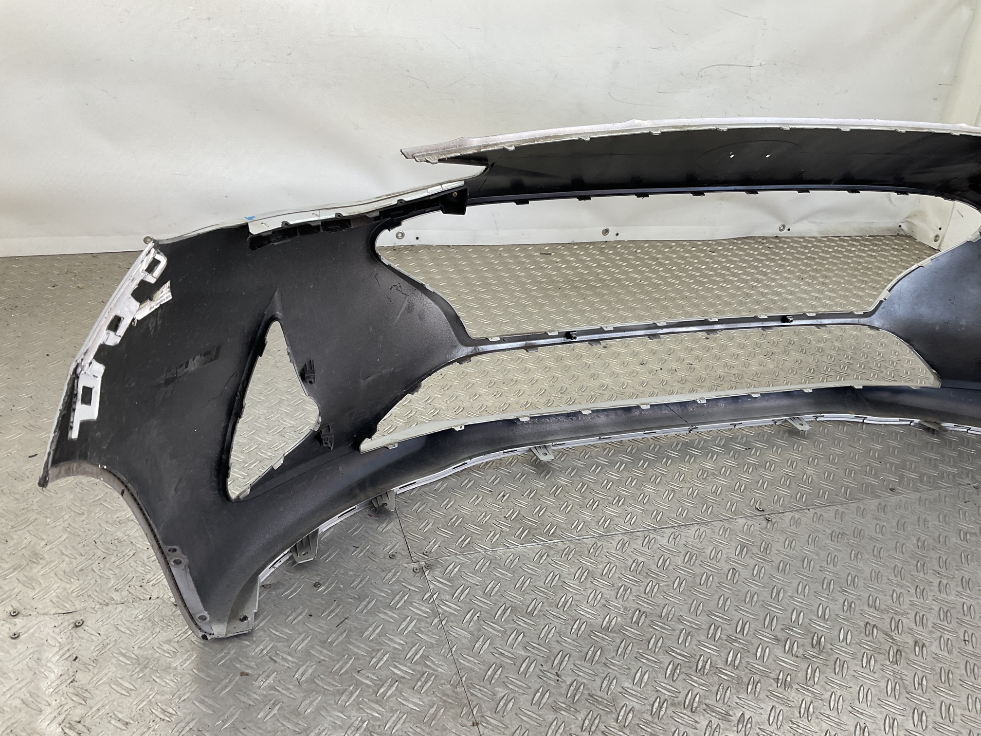Bumper Hyundai i10 lll 86511-K7000 Voorbumper E3-23167