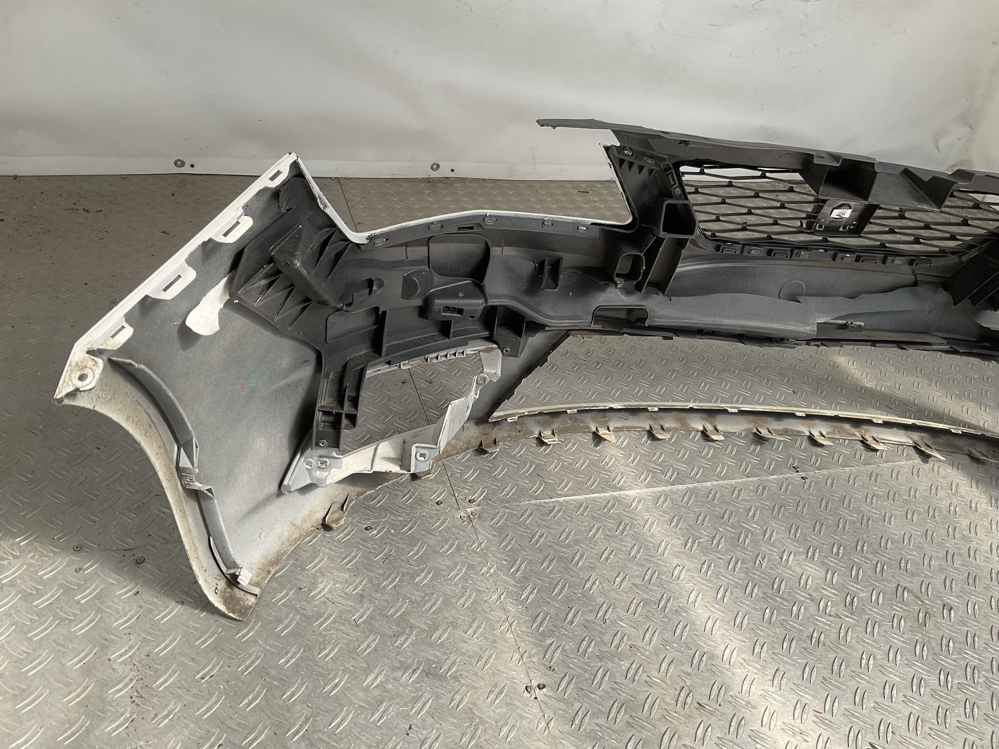Bumper Seat Ibiza MK5 08-12 6J0807221K Voorbumper C5-23175