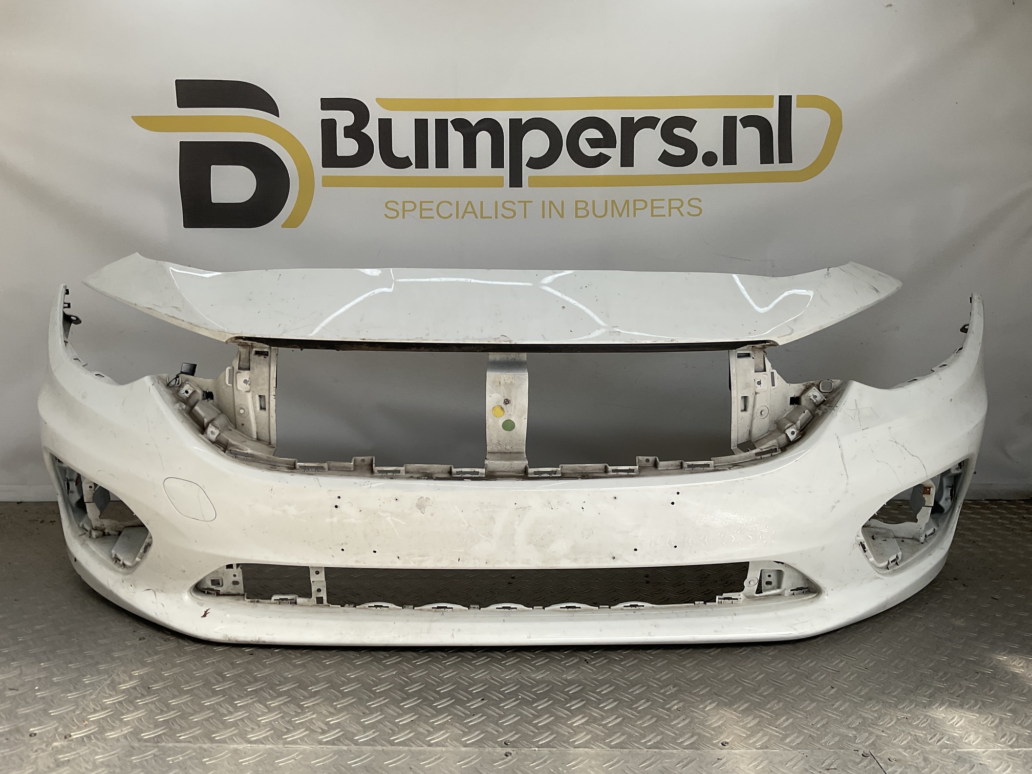 Bumper Fiat Tipo 2015-2023 735631451 Voorbumper B5-23190