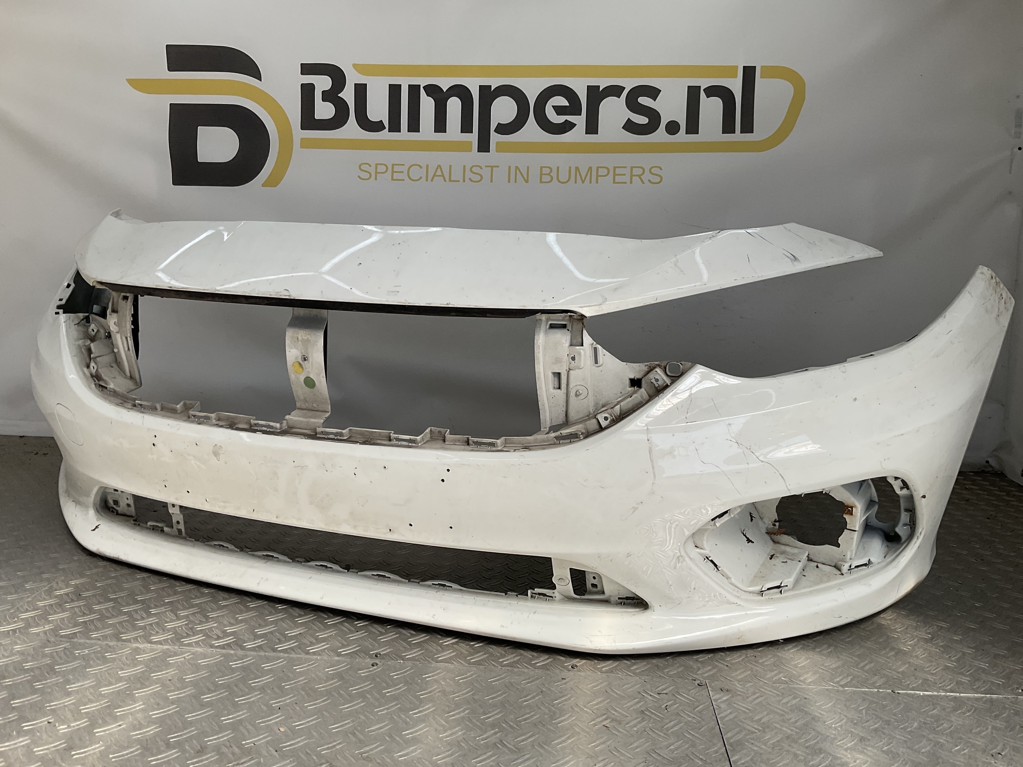 Bumper Fiat Tipo 2015-2023 735631451 Voorbumper B5-23190