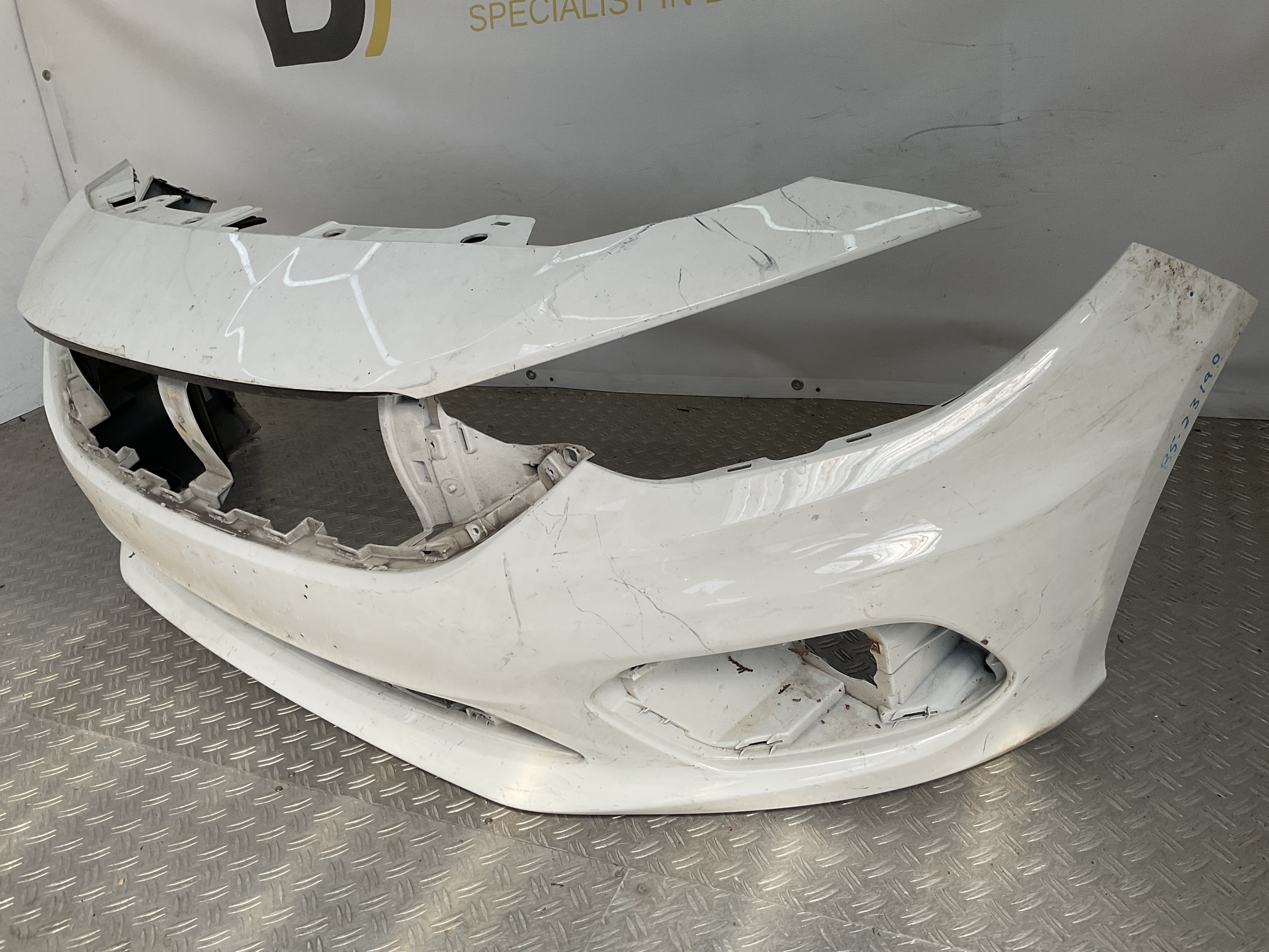 Bumper Fiat Tipo 2015-2023 735631451 Voorbumper B5-23190