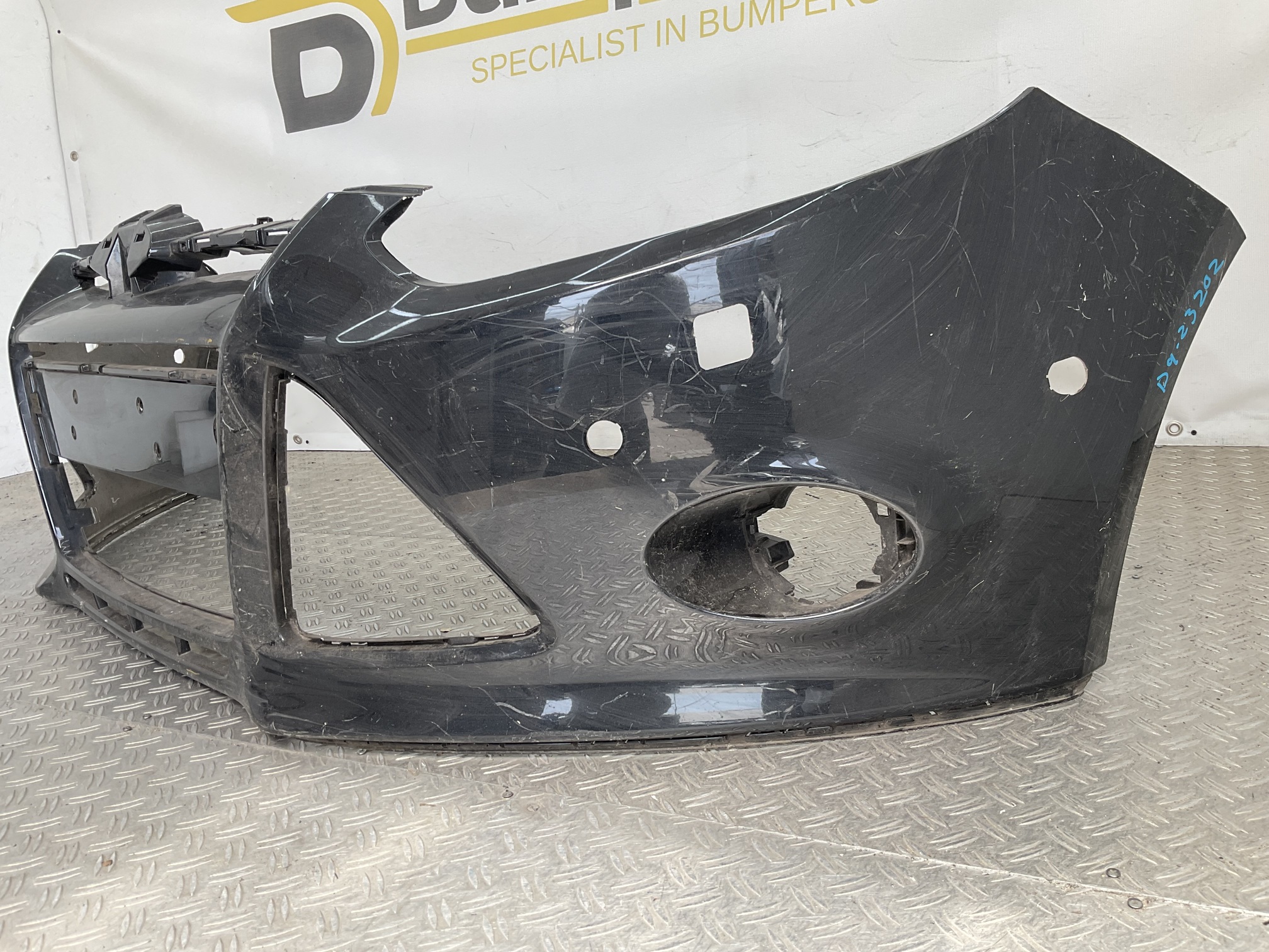BUMPER FORD FOCUS MK3 ST LINE ST-Line 10-14 BM51-17757-A VOORBUMPER D9-23202