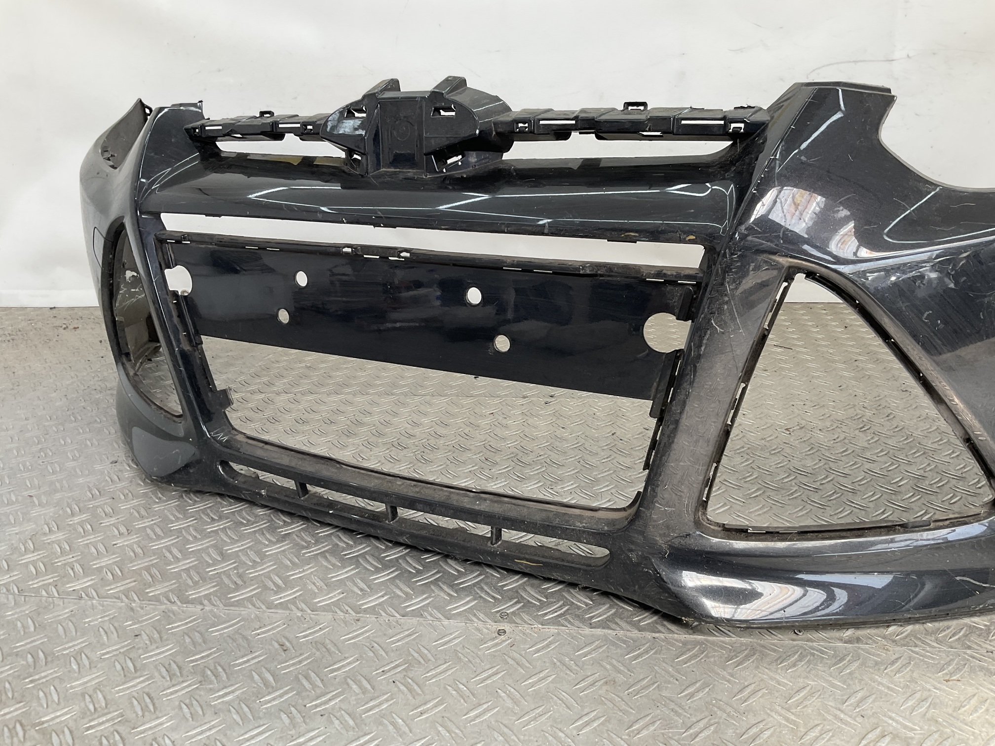BUMPER FORD FOCUS MK3 ST LINE ST-Line 10-14 BM51-17757-A VOORBUMPER D9-23202