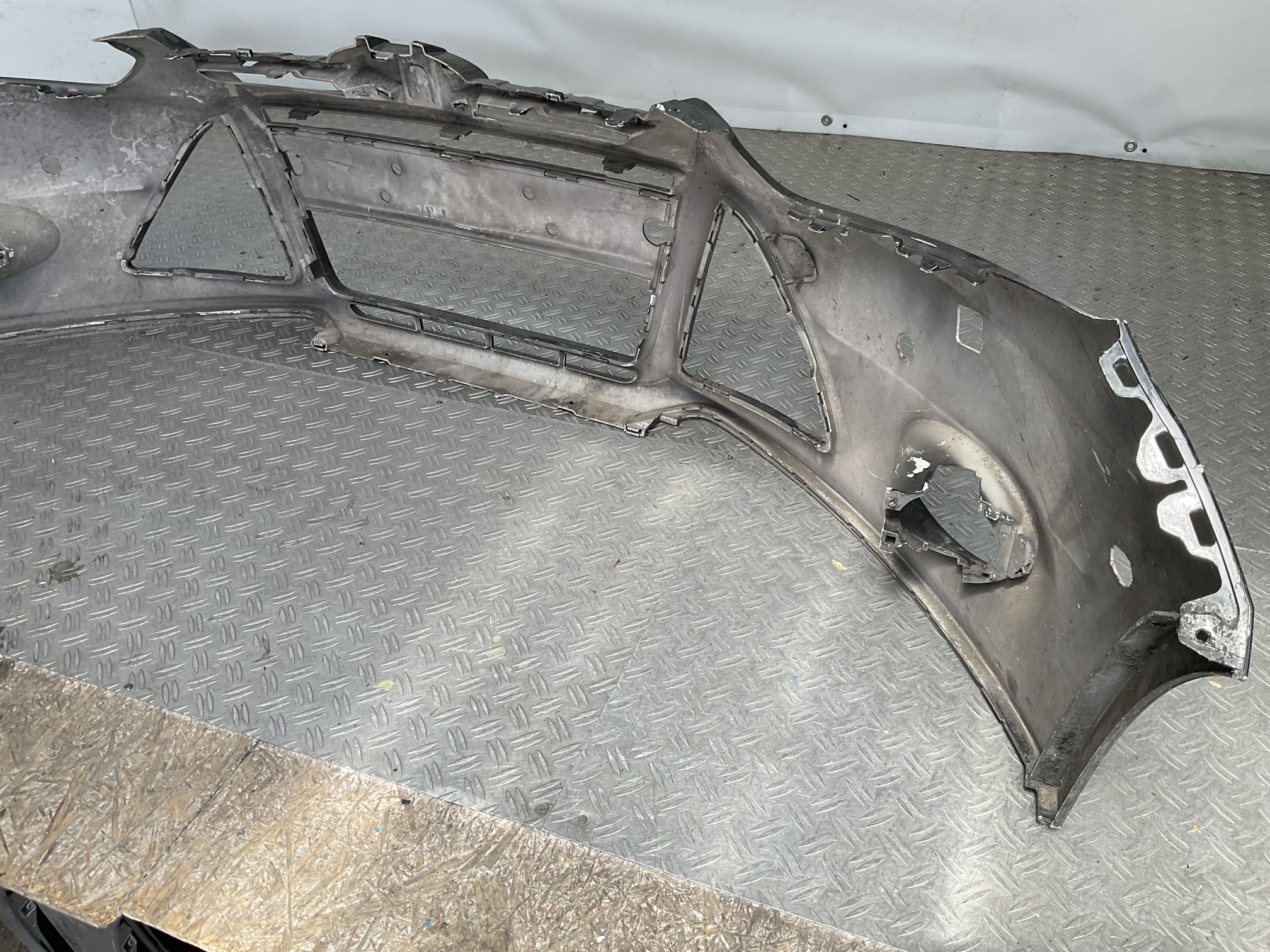 BUMPER FORD FOCUS MK3 ST LINE ST-Line 10-14 BM51-17757-A VOORBUMPER D9-23202