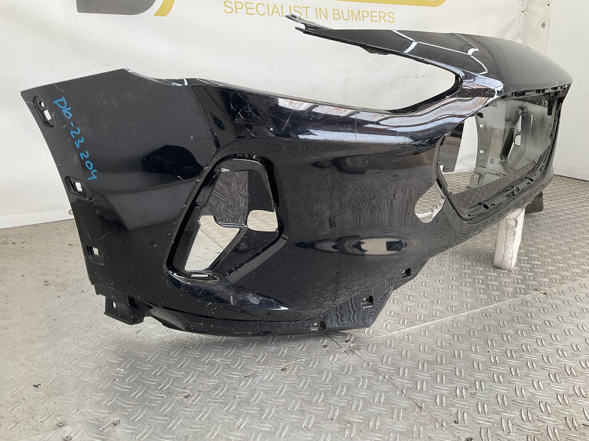 Bumper Ford Focus MK4 STline ST-Line 2020 NX7B-17757-U Voorbumper D10-23204