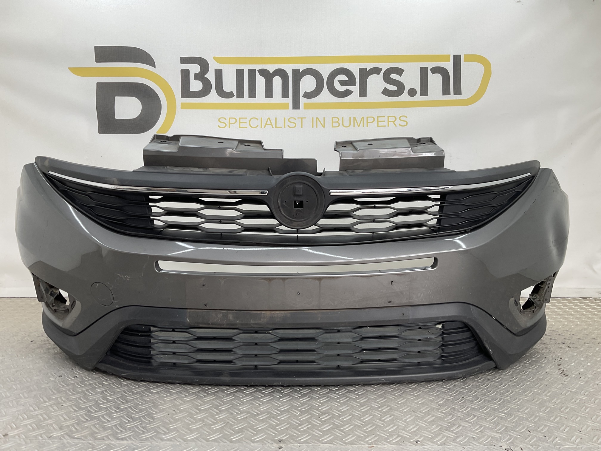 Bumper Fiat Doblo 2 II Facelift 14-22 735594222 Voorbumper B8-23228