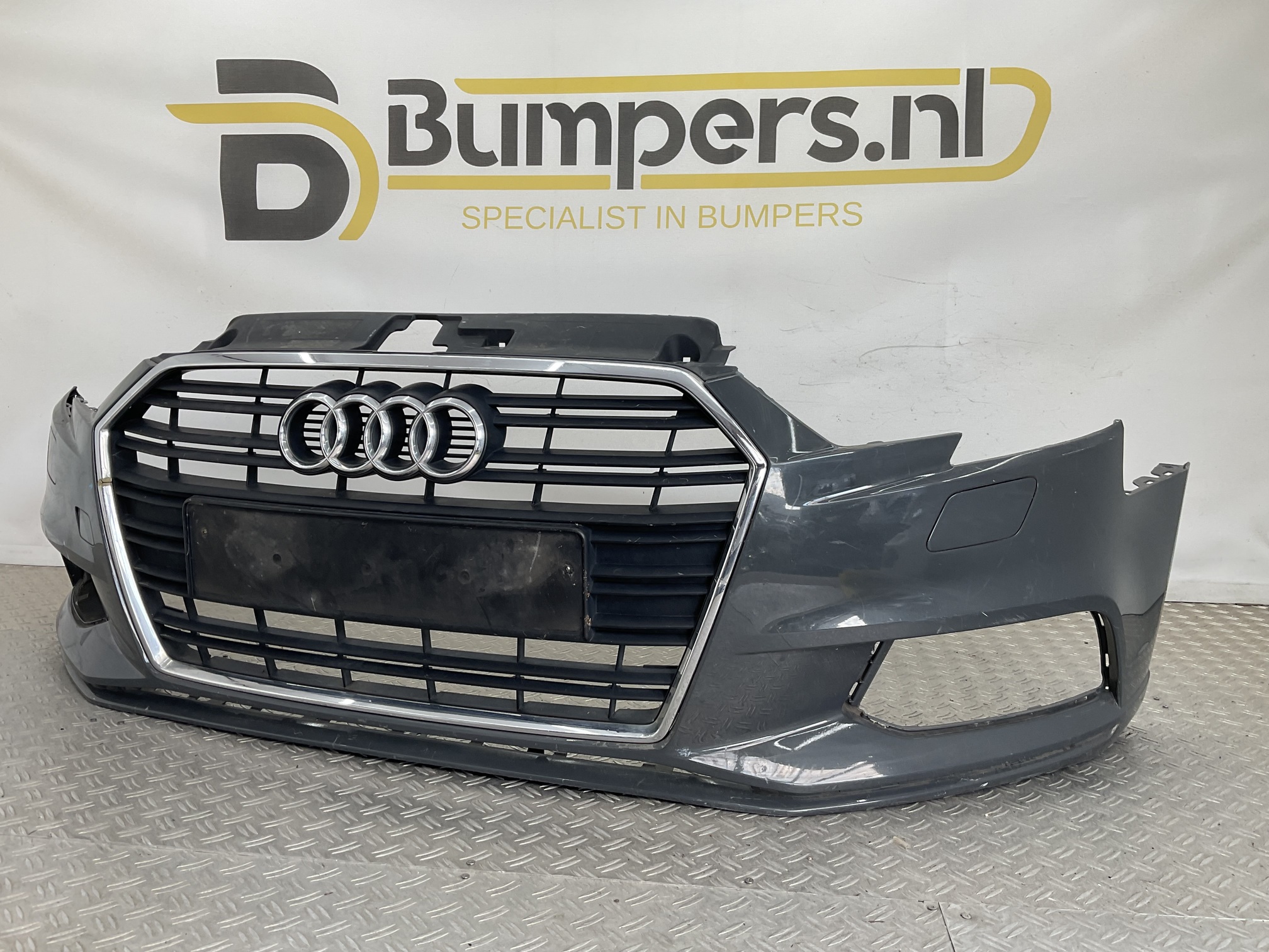 Bumper Audi A3 8V S3 SLine S-Line Facelift Sedan kls 17-21 8V5807437P Voorbumper A3-23239