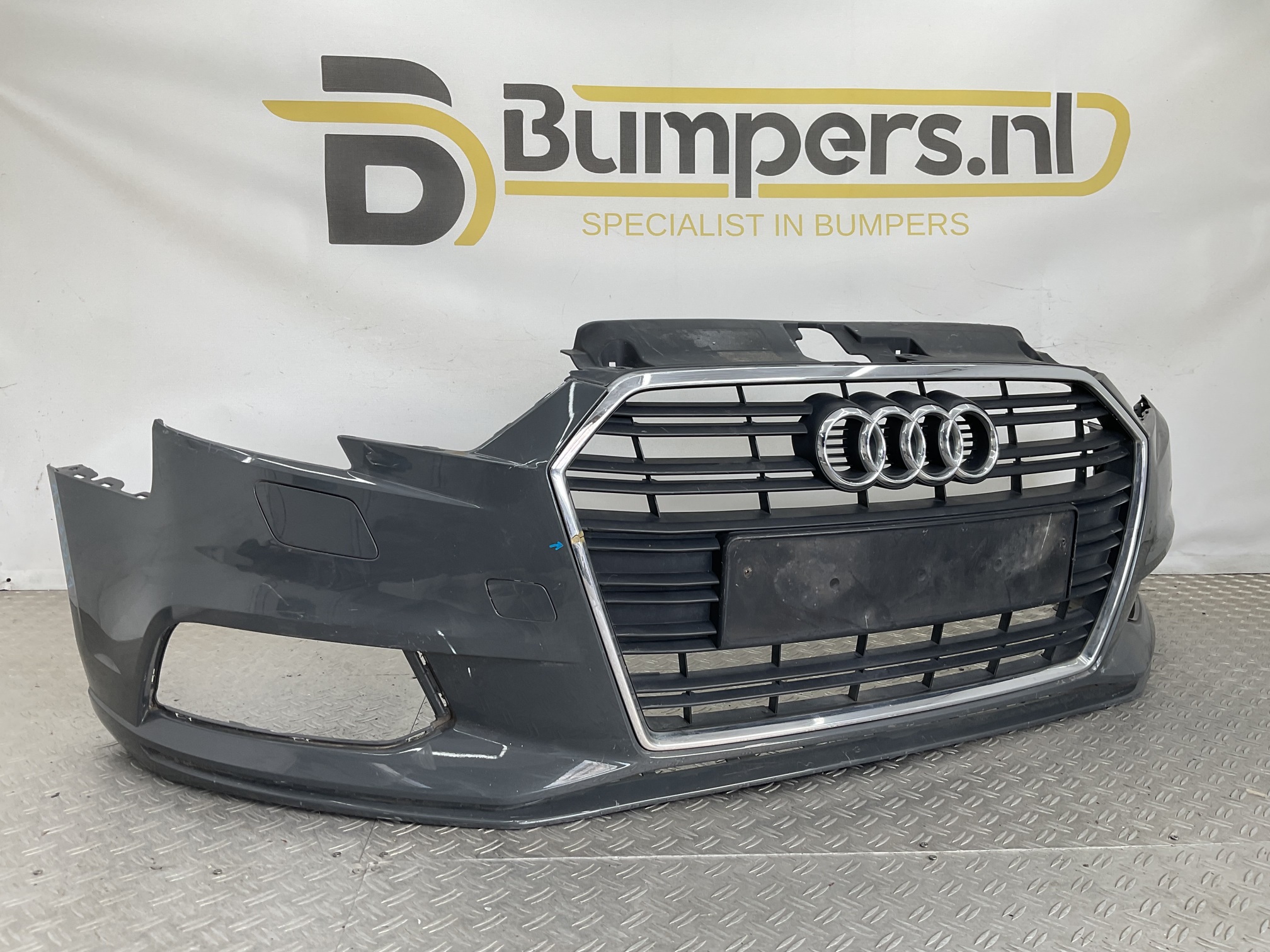 Bumper Audi A3 8V S3 SLine S-Line Facelift Sedan kls 17-21 8V5807437P Voorbumper A3-23239