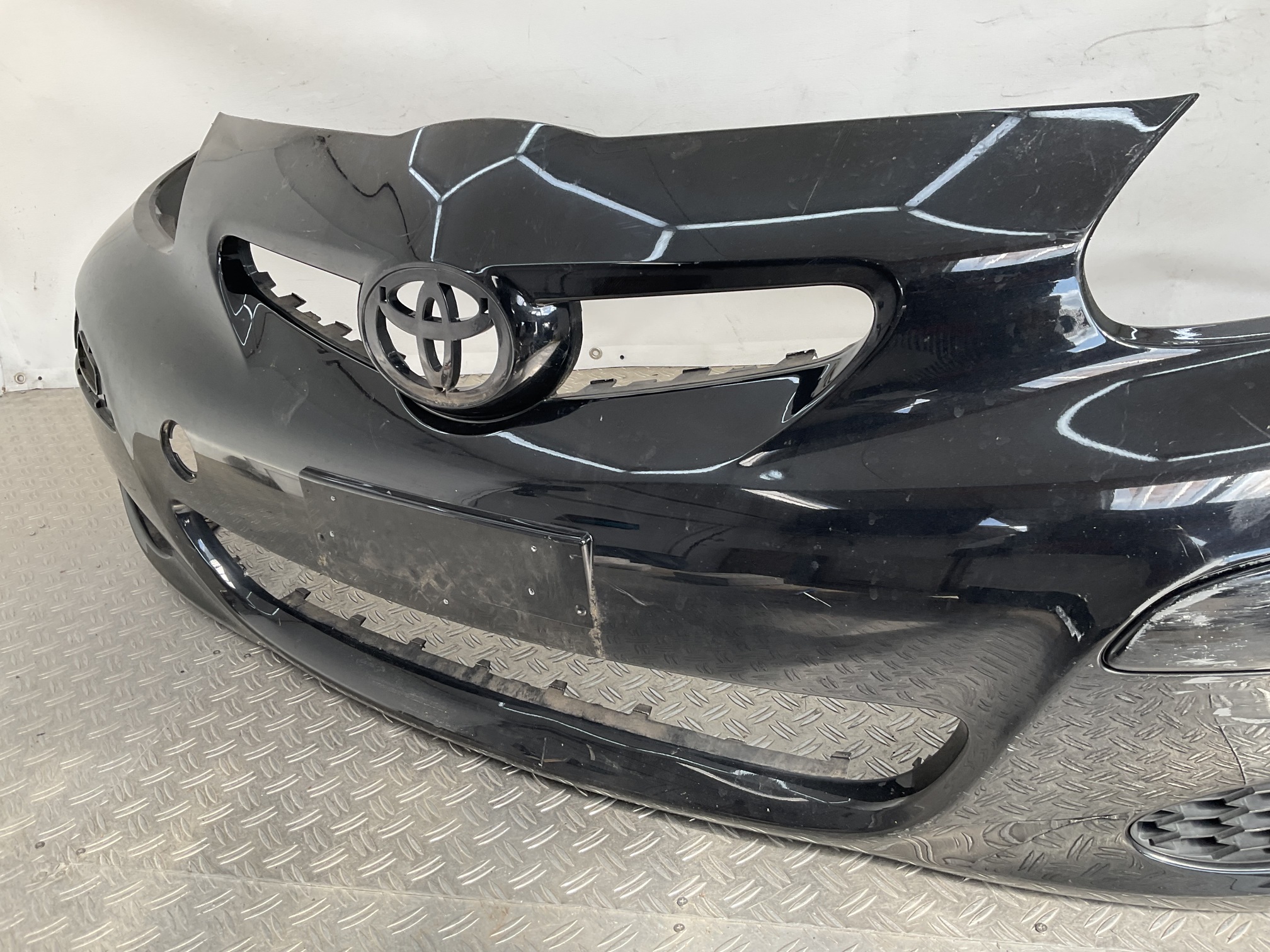Bumper Toyota Aygo 05-10 52119-0H080A Voorbumper D1-23242