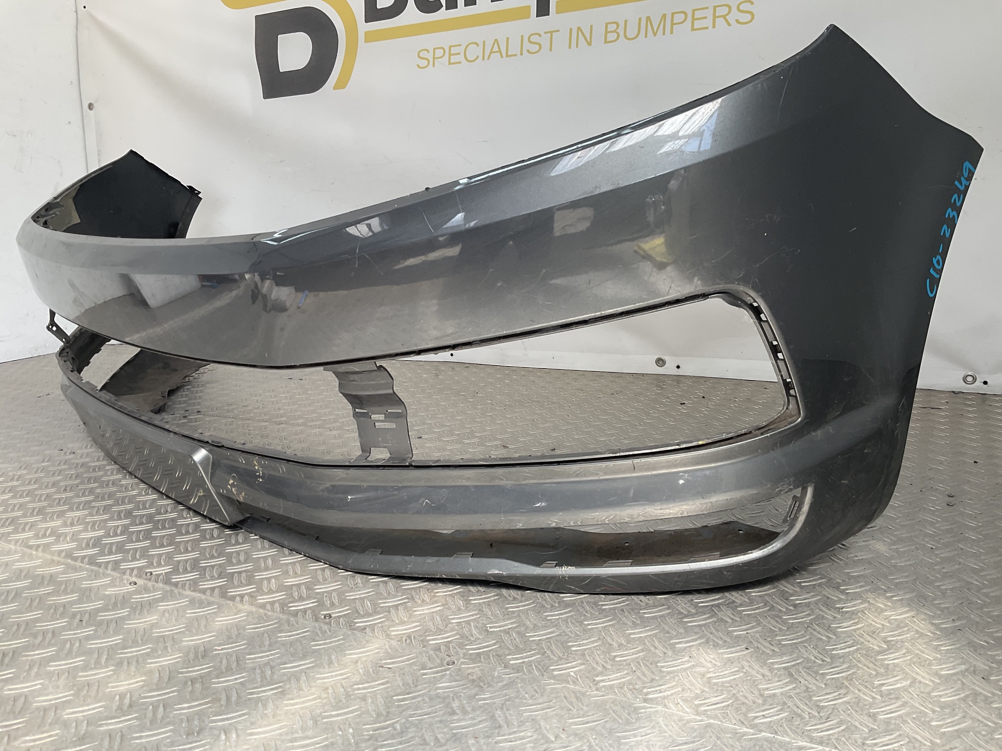 Bumper Volkswagen Transporter T6 SPORT 7E5807221D Voorbumper C10-23249