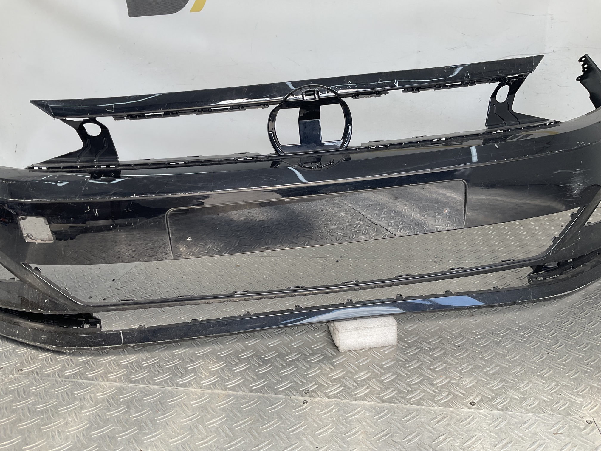 Bumper Volkswagen Polo 2G 22-25 2GS807221A Voorbumper C3-23255