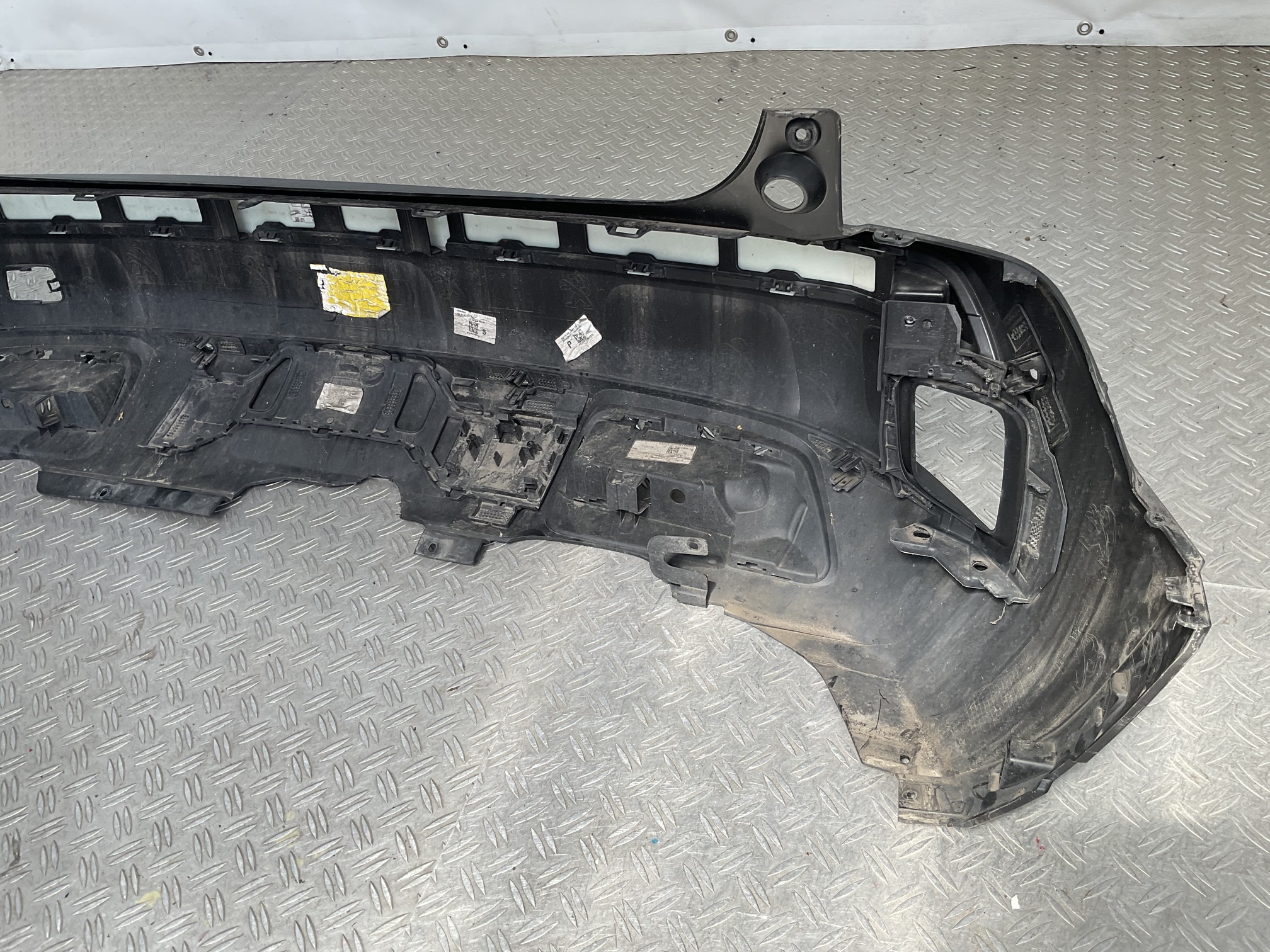 Bumper Peugeot 3008 16-21 9811865077 Achterbumper E9-23293