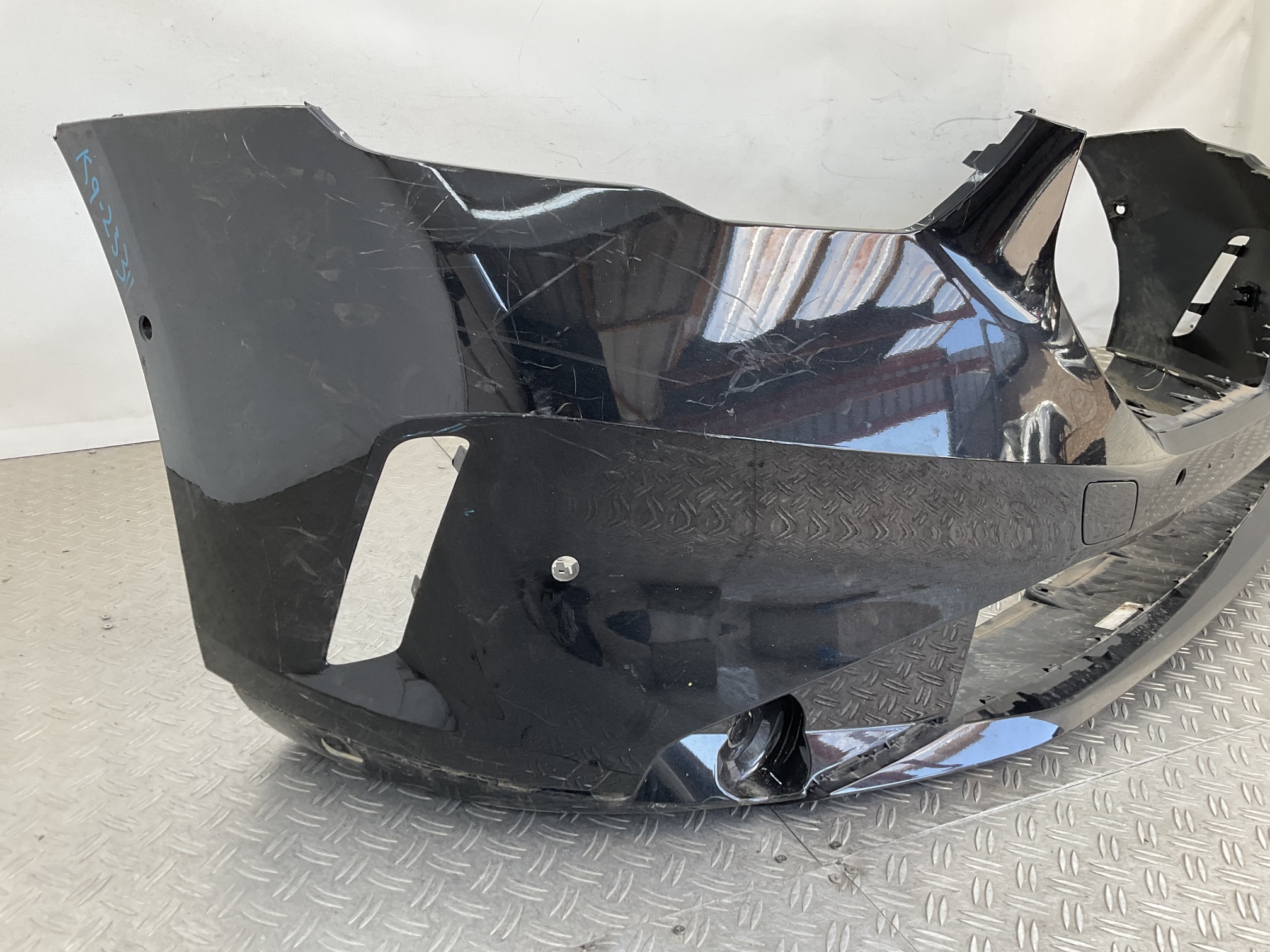 Bumper BMW 5 G60 G61 23- 51119883904 Voorbumper K9-23311