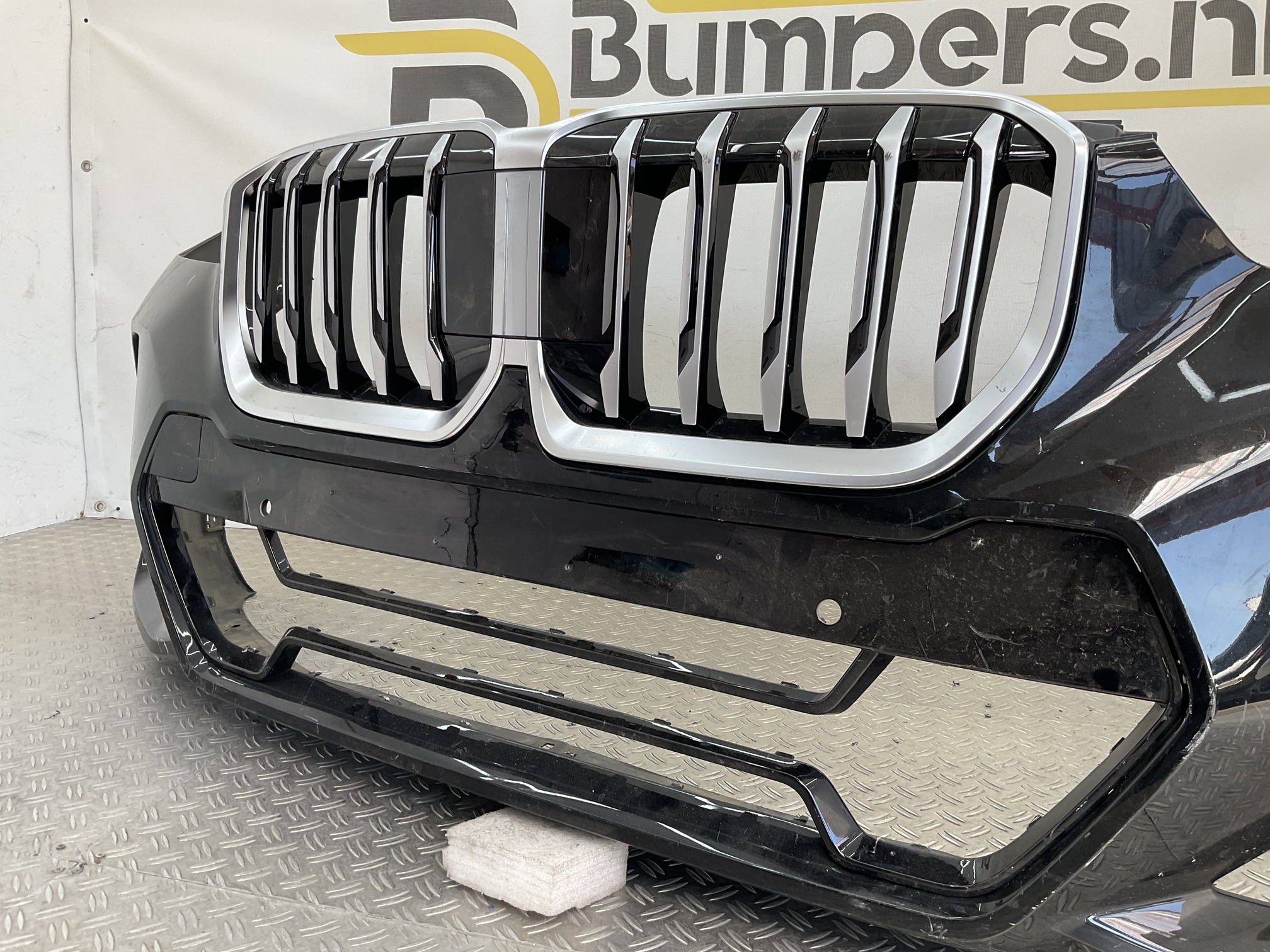 Bumper BMW X1 U11 M Sport 22- MPakket 51119881918 Voorbumper K5-23316