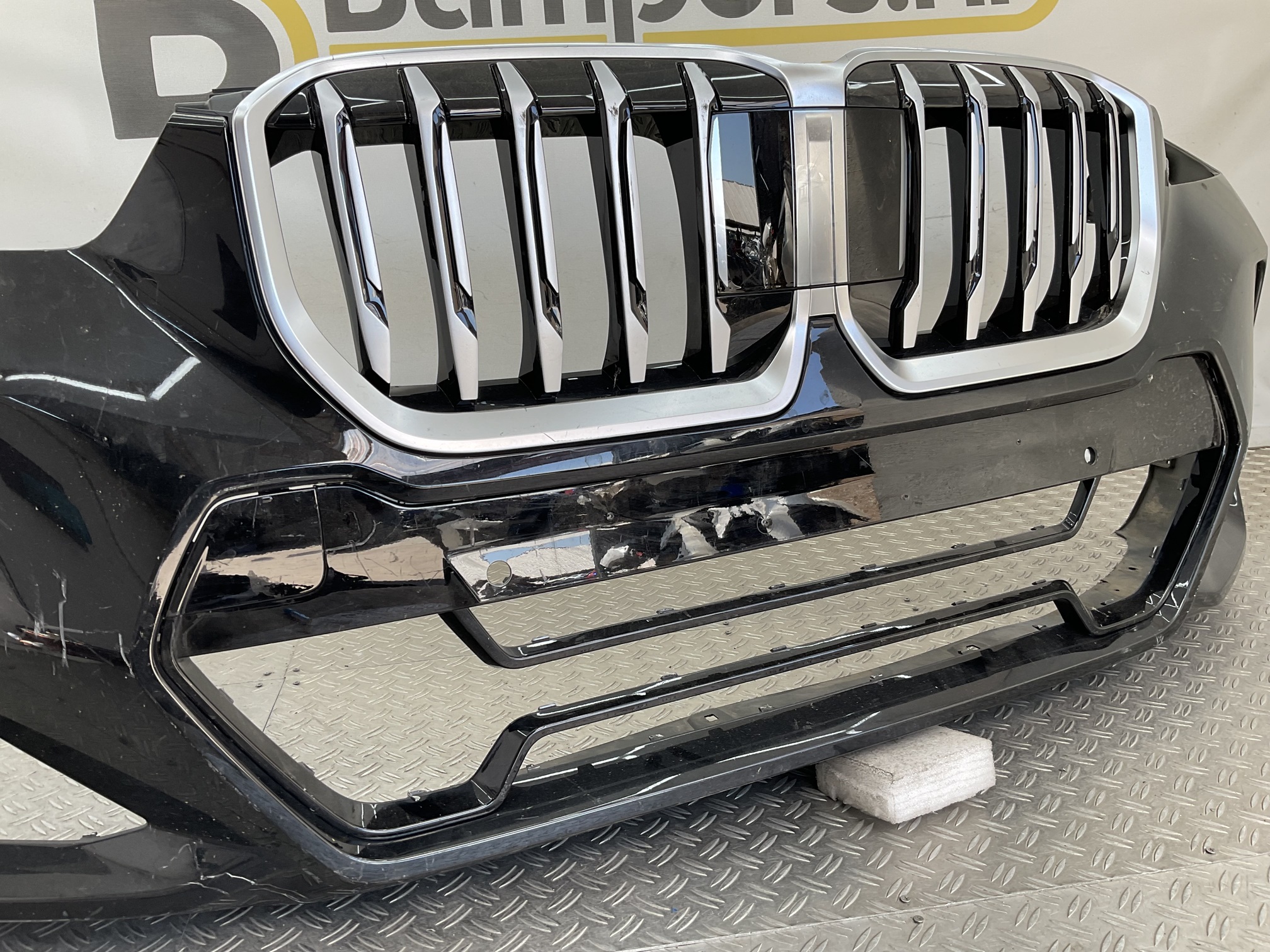 Bumper BMW X1 U11 M Sport 22- MPakket 51119881918 Voorbumper K5-23316