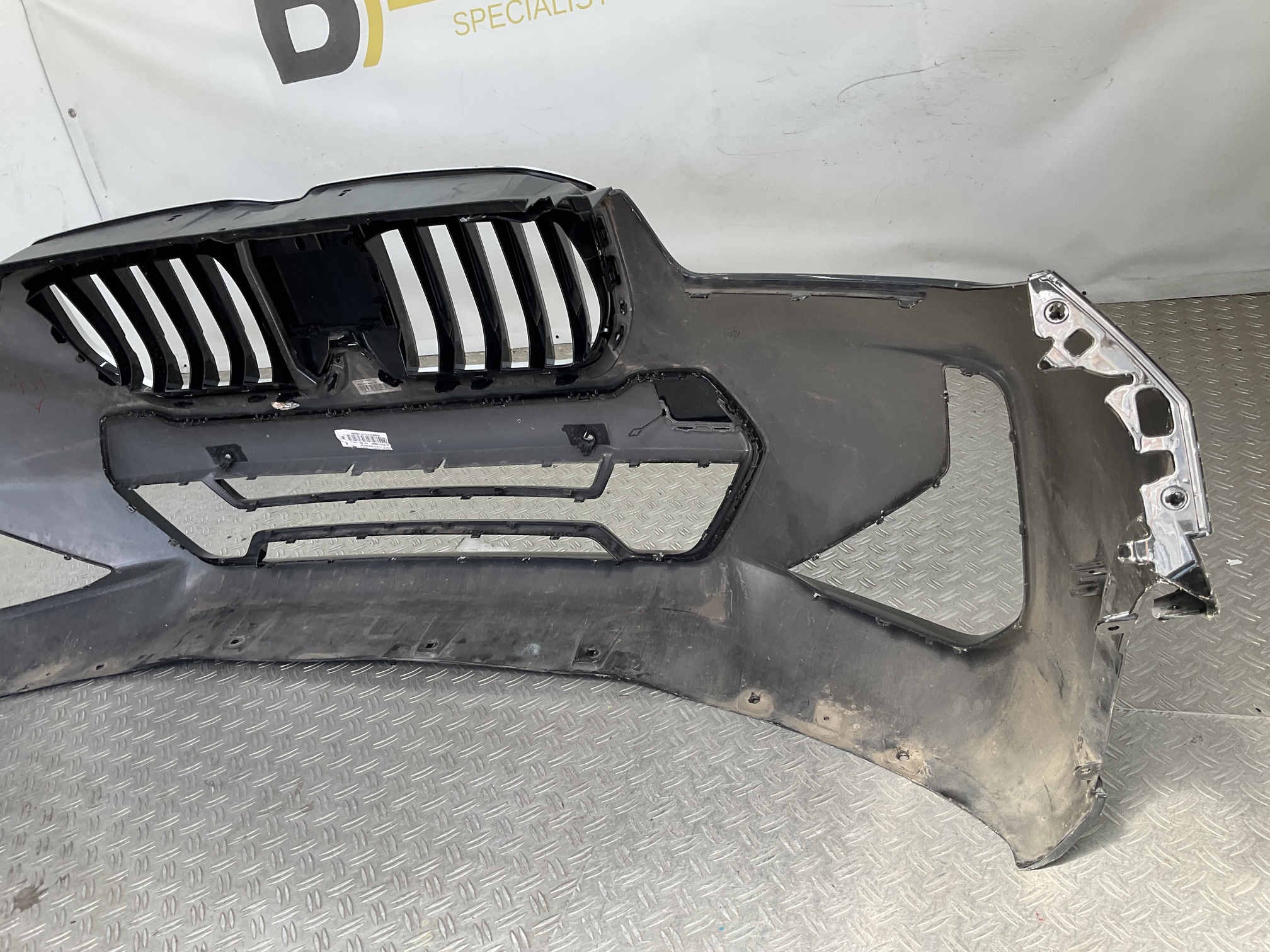 Bumper BMW X1 U11 M Sport 22- MPakket 51119881918 Voorbumper K5-23316