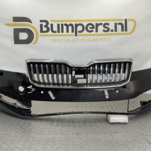 Bumper Skoda Superb lll 3V Facelift 3v0807221F Voorbumper H10-23327