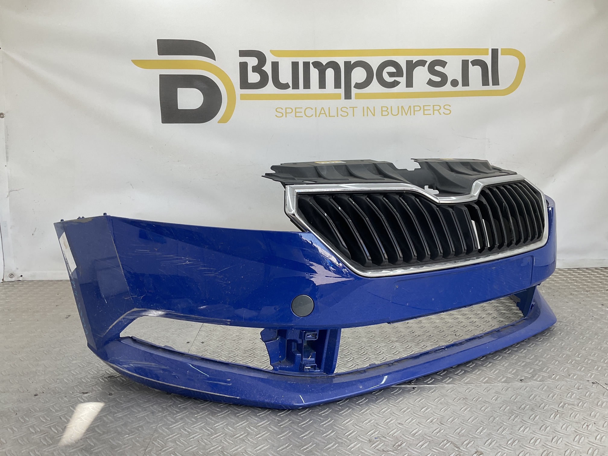 Bumper Skoda Fabia 4xpdc 2019-2023 6V0807221F Voorbumper H4-23329