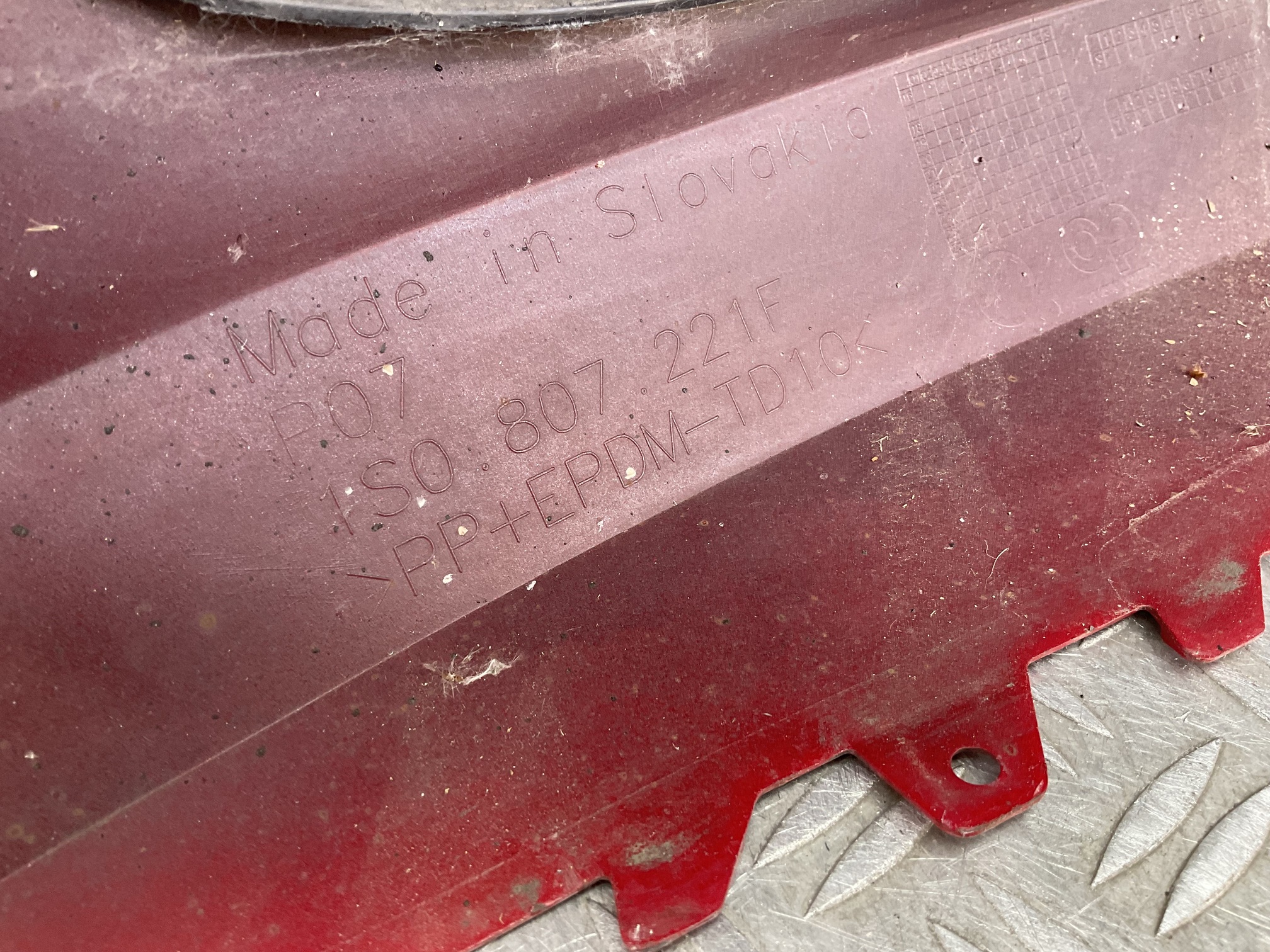 Bumper Volkswagen Up Facelift 17-24 1S0807221F Voorbumper C9-23333