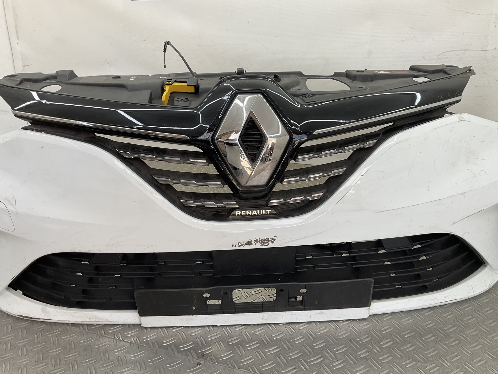Bumper Renault Clio V 2019 622541469R Voorbumper F4-23340