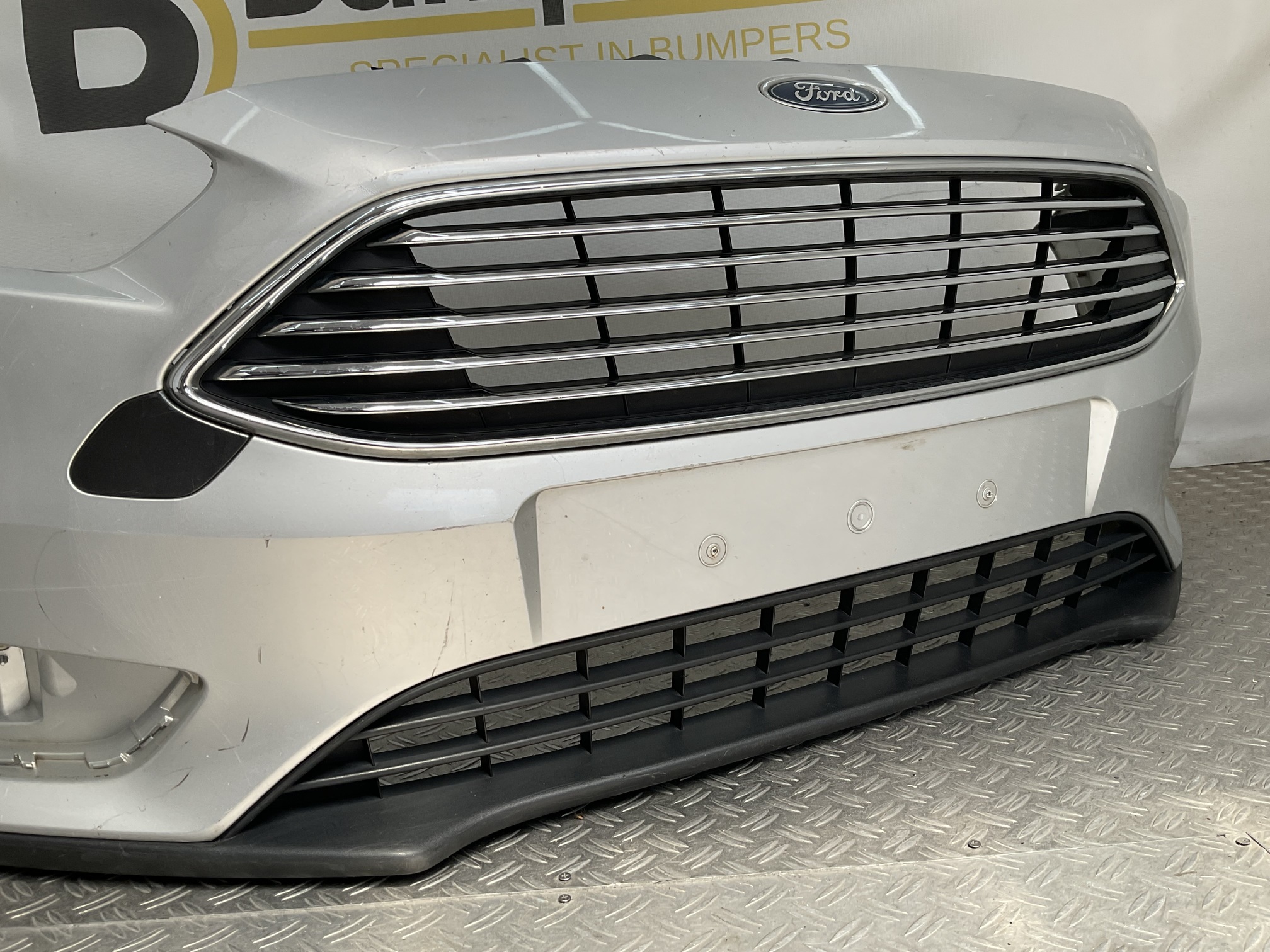 Bumper Ford Focus MK3 Facelift 14-18 F1EB-17757-A Voorbumper D9-23350