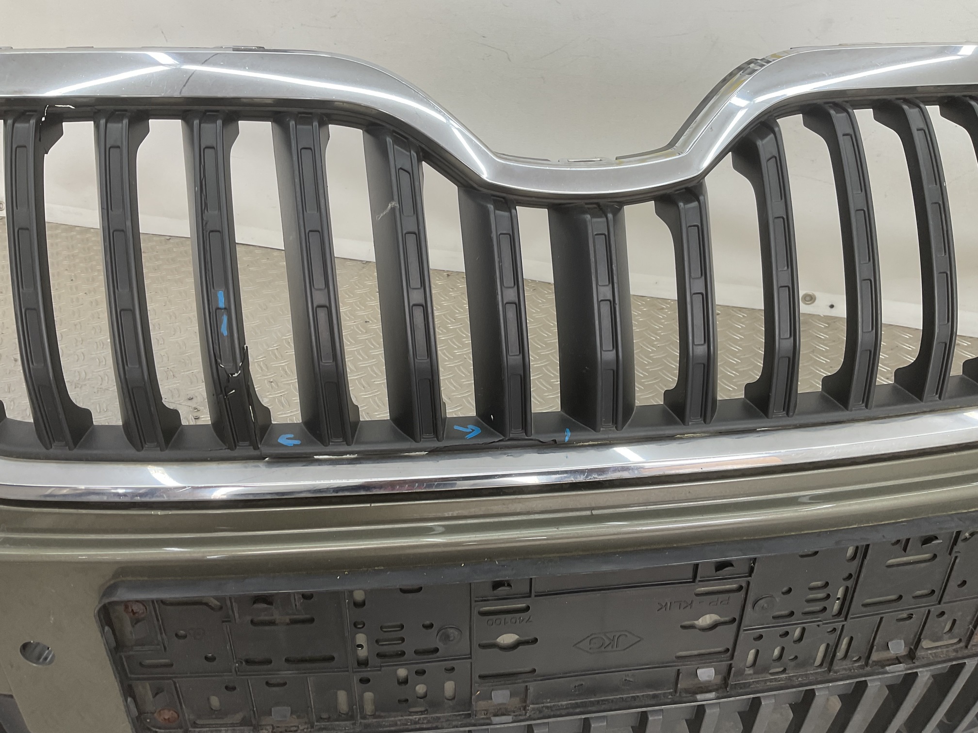 Bumper Skoda Yeti Restyle 5L 13- 5L0807221F Voorbumper H10-23352