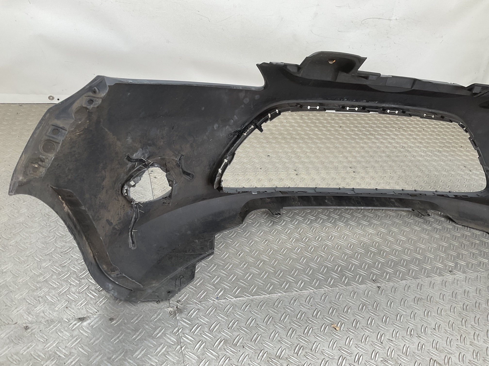 Bumper Ford Fiesta MK7 2008-2012 8A61-17757-B Voorbumper D8-23356
