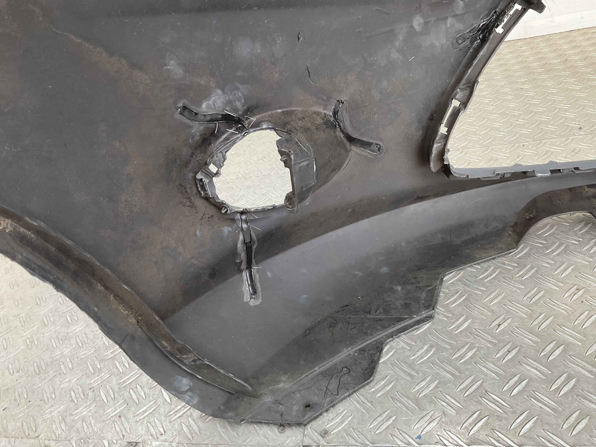 Bumper Ford Fiesta MK7 2008-2012 8A61-17757-B Voorbumper D8-23356