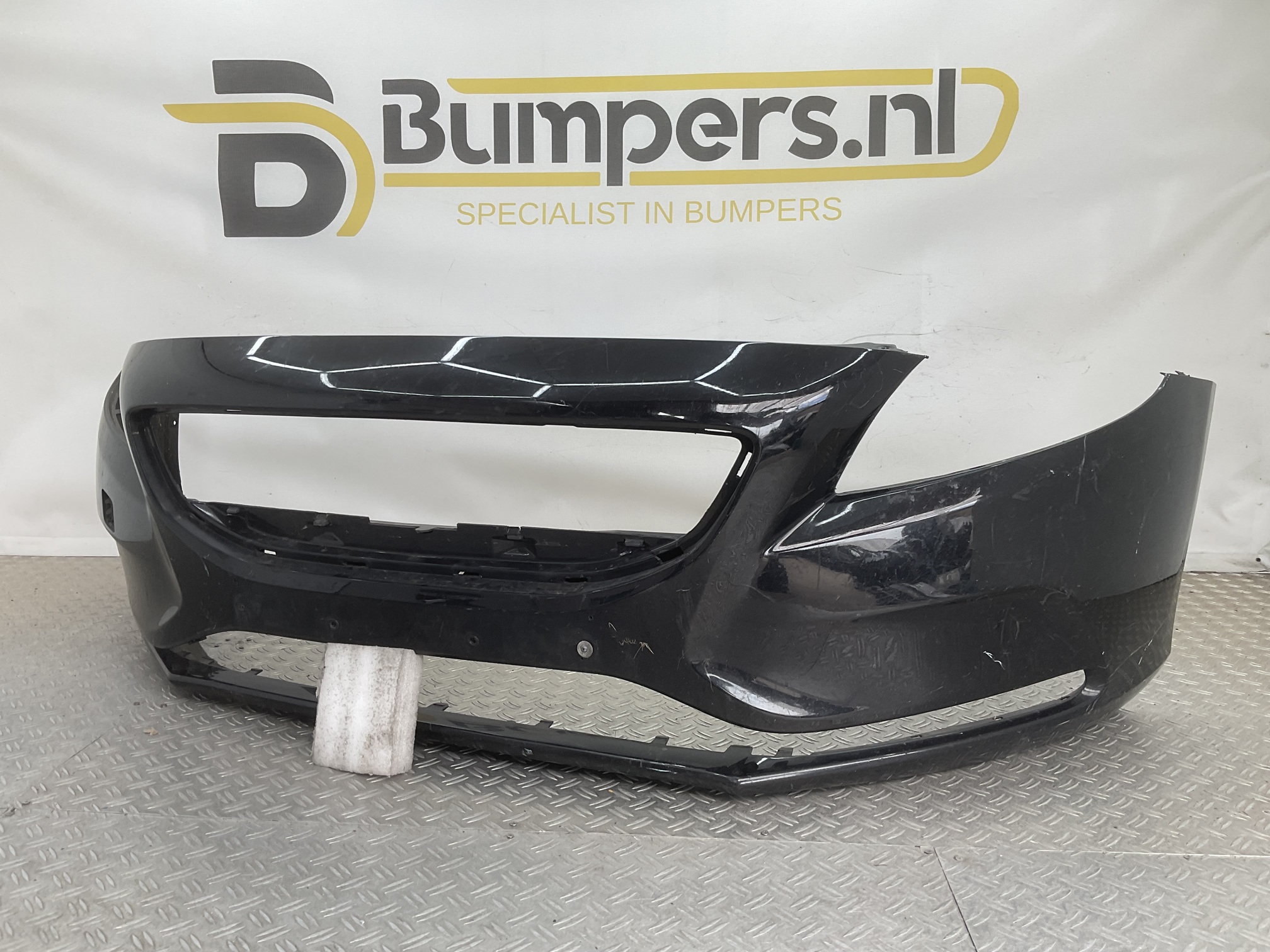 Bumper Volvo V40 Normaal 12- 31283732 Voorbumper E4-23357