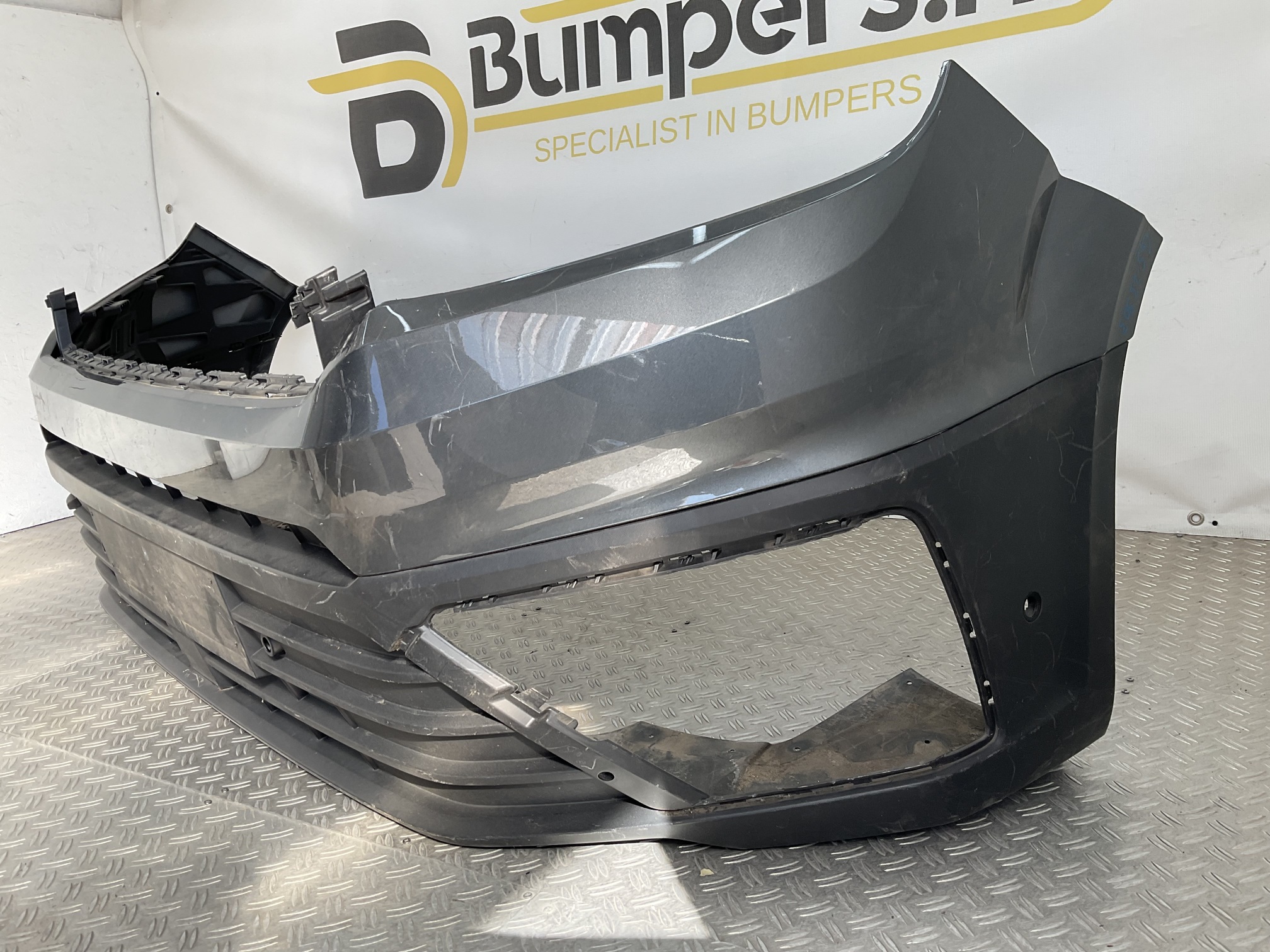 Bumper Volkswagen Crafter 7C0 17-22 7C0807221A Voorbumper G5-23503