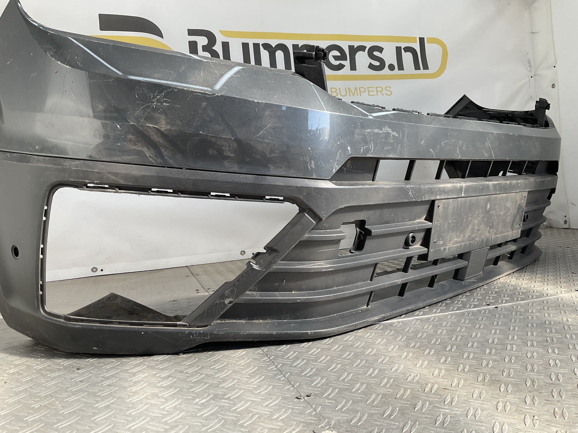 Bumper Volkswagen Crafter 7C0 17-22 7C0807221A Voorbumper G5-23503