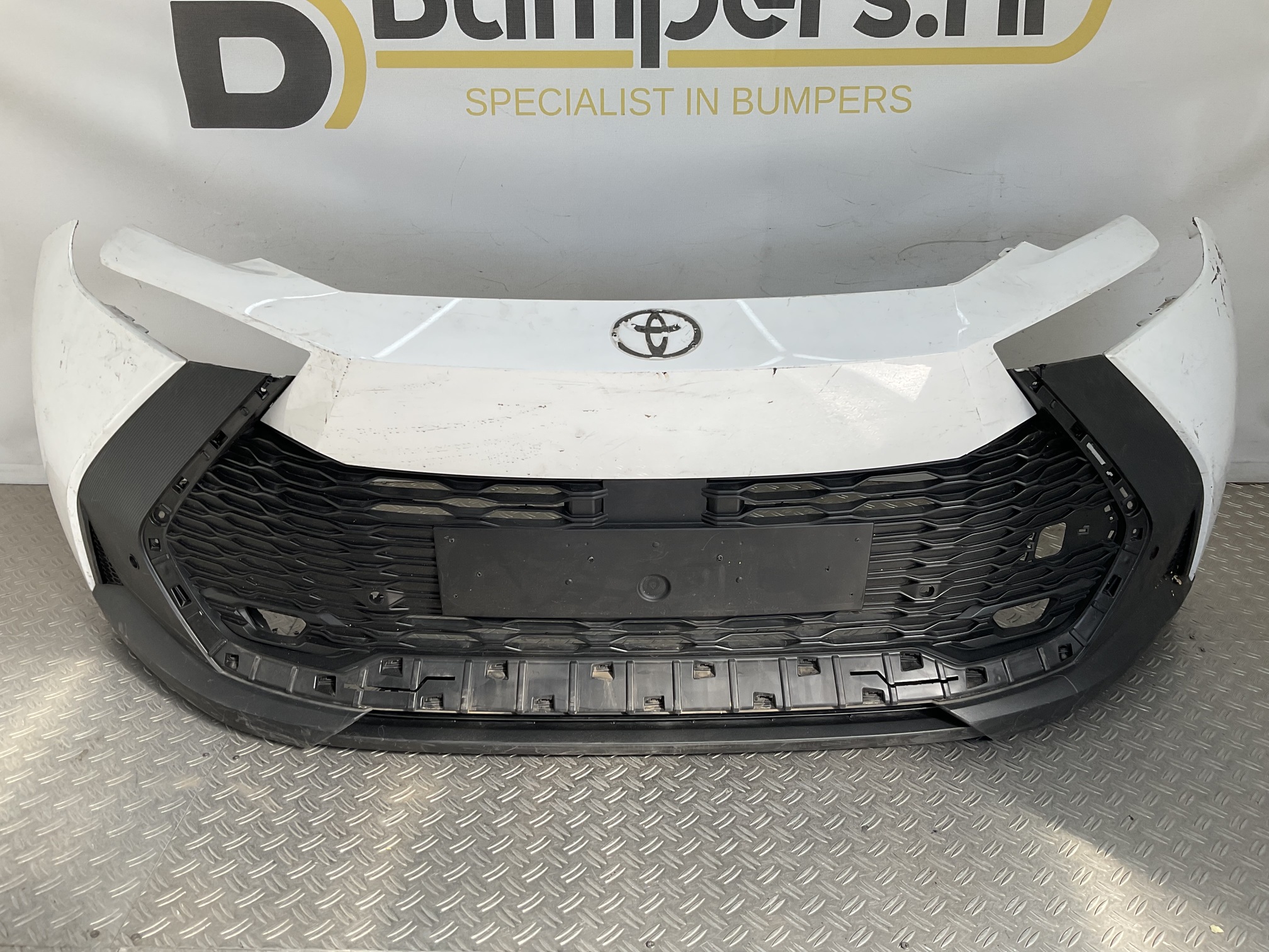 Bumper Toyota CHR C-HR ii 23- 52119-F4250 Voorbumper D10-22507
