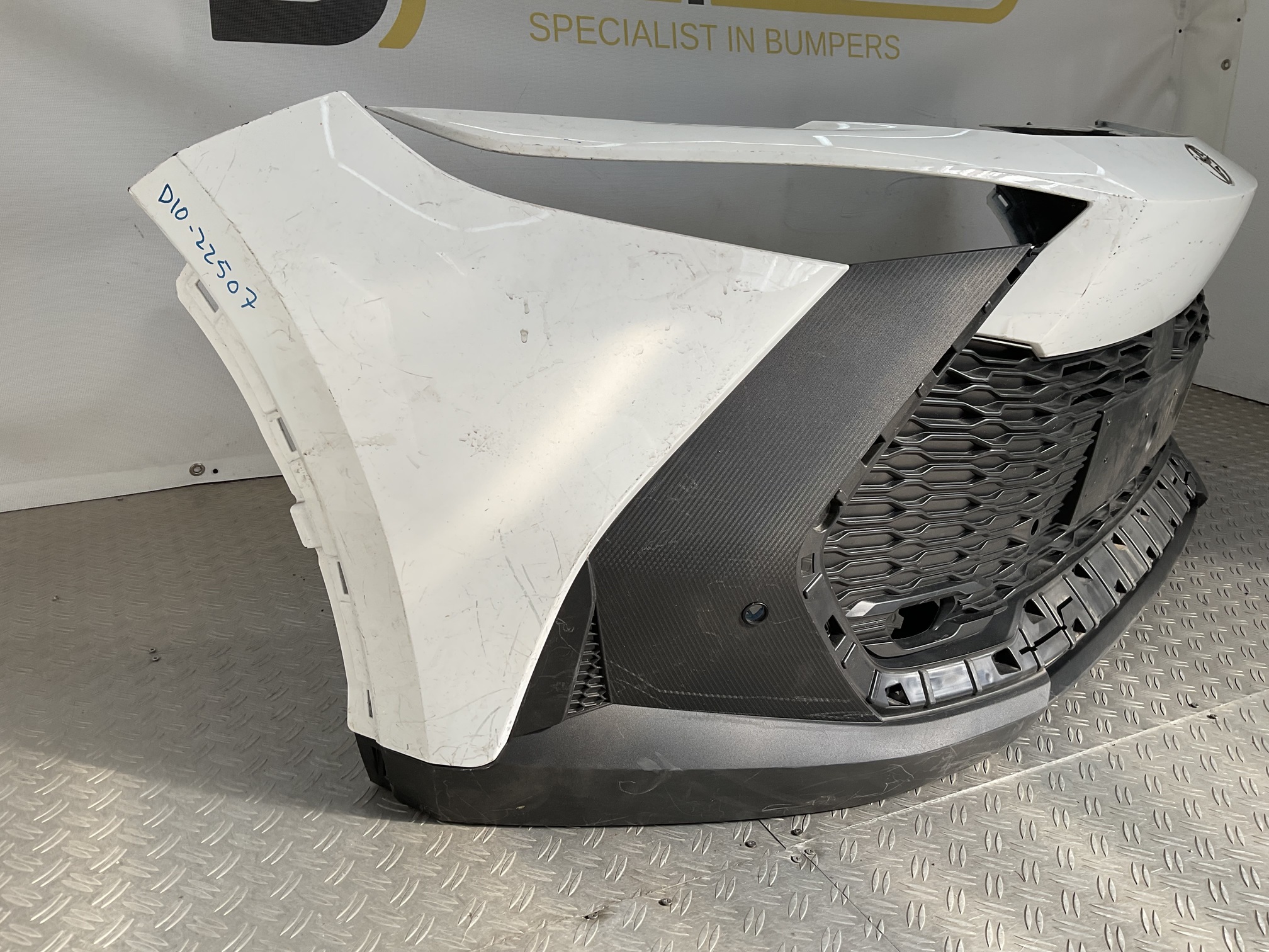 Bumper Toyota CHR C-HR ii 23- 52119-F4250 Voorbumper D10-22507