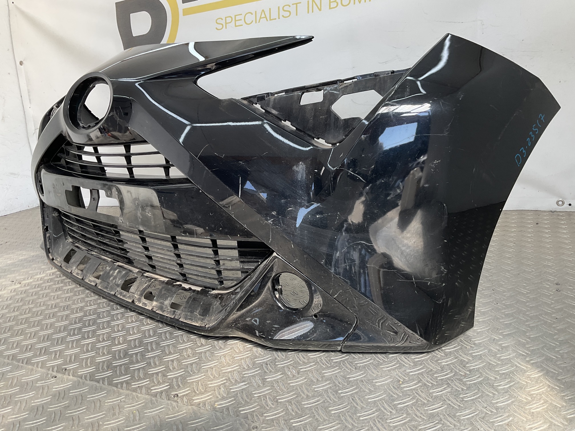 Bumper Toyota Aygo Facelift 17-21 52119-0H180 Voorbumper D3-23517