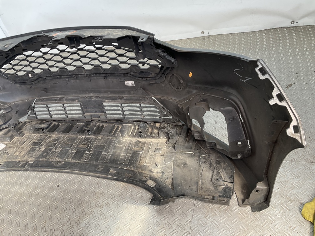 Bumper Ford Fiesta MK8 STLINE ST-LINE 17-21 H1BB-17757-E1 Voorbumper D4-20501