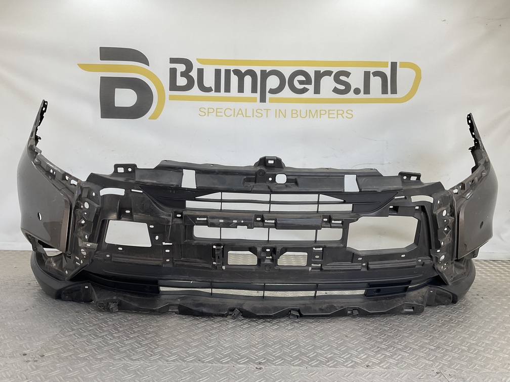 Bumper Mitsubishi Outlander 2019 6410G227ZZ Voorbumper B10-23536
