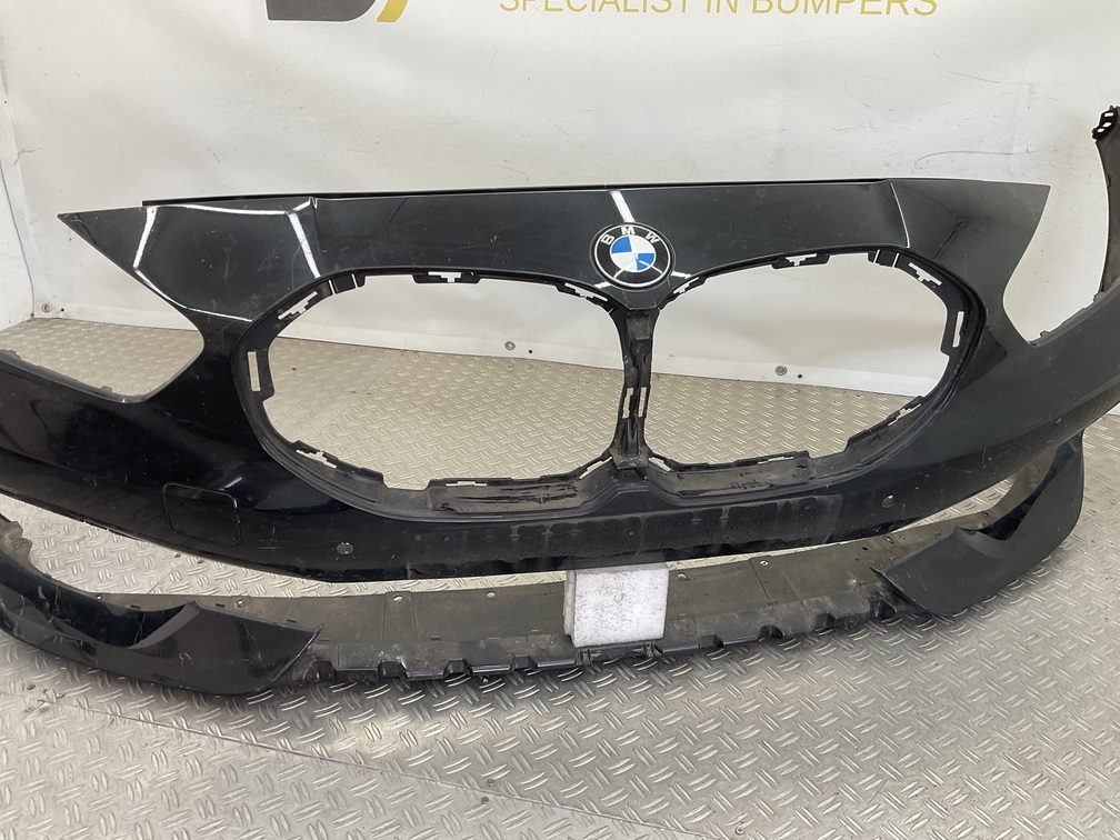 Bumper BMW 1 Serie F40 Sportline 51117459875 Voorbumper K10-23585