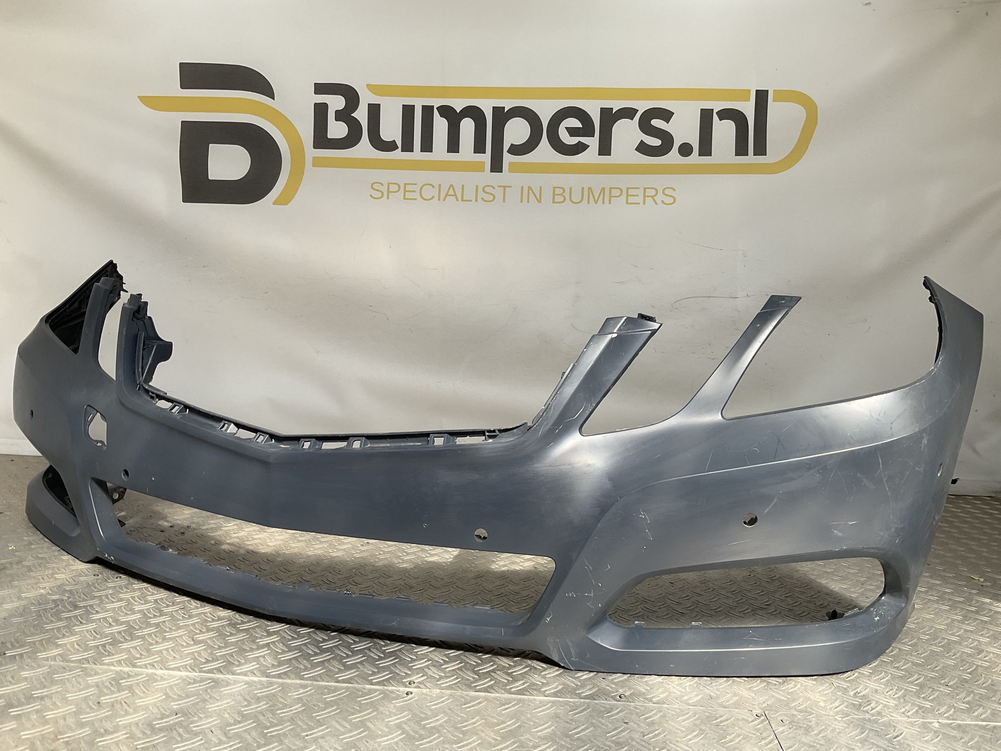 BUMPER MERCEDES E CLASS W212 2009-2013 A2128850125 VOORBUMPER A1-20600