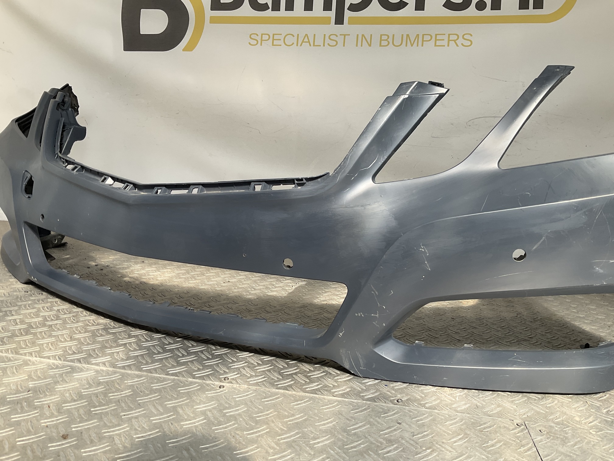 BUMPER MERCEDES E CLASS W212 2009-2013 A2128850125 VOORBUMPER A1-20600