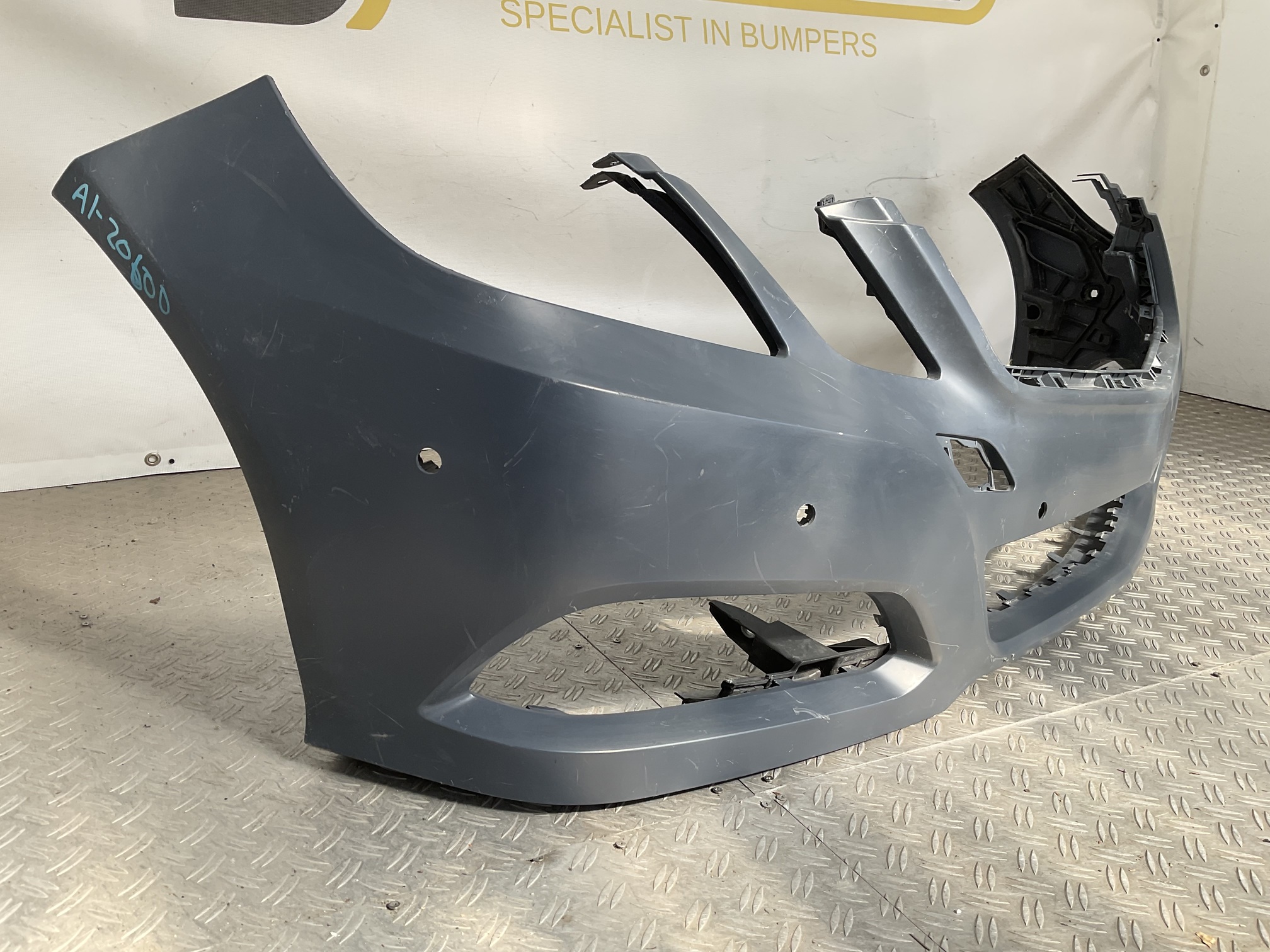 BUMPER MERCEDES E CLASS W212 2009-2013 A2128850125 VOORBUMPER A1-20600