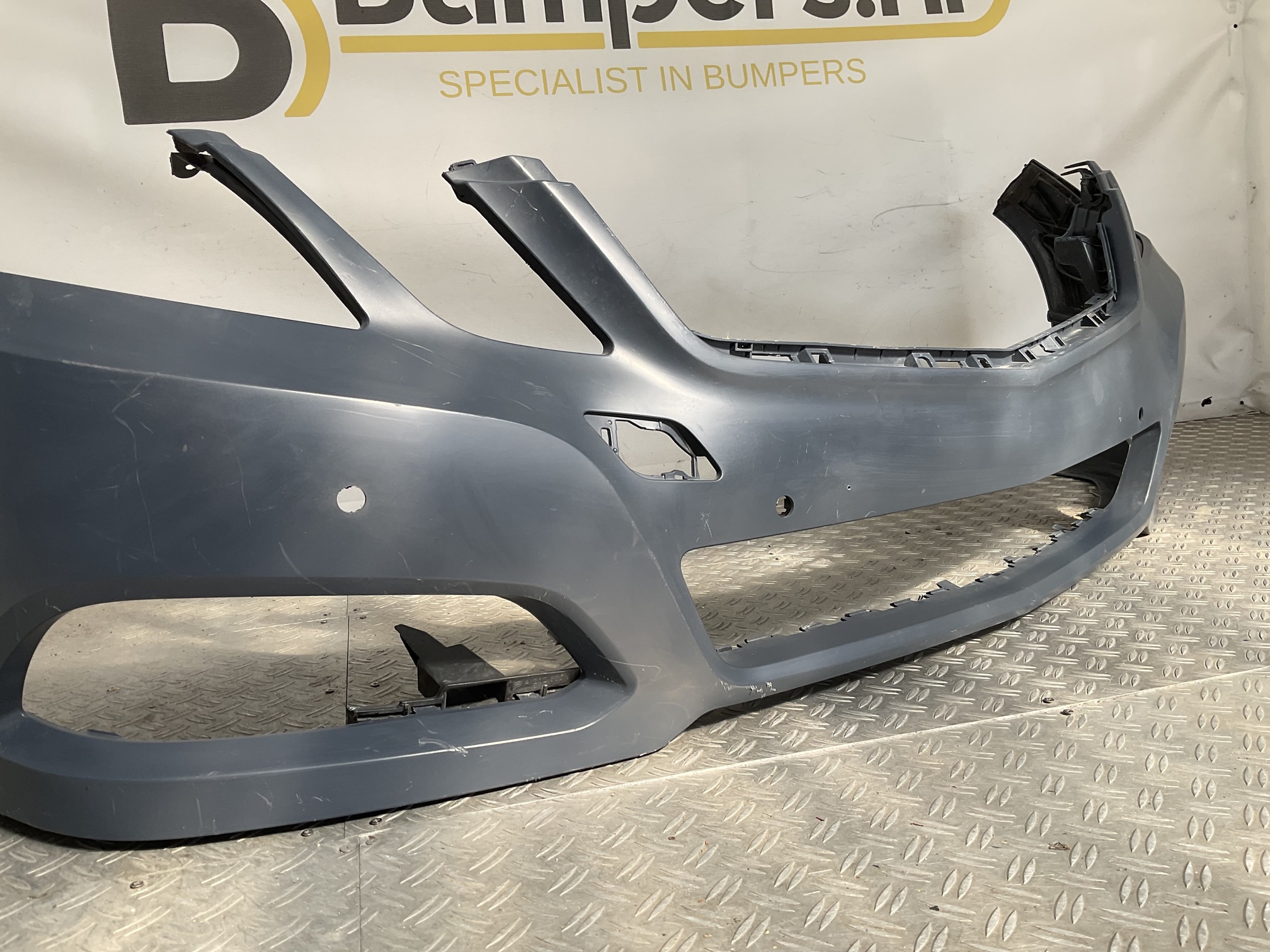 BUMPER MERCEDES E CLASS W212 2009-2013 A2128850125 VOORBUMPER A1-20600