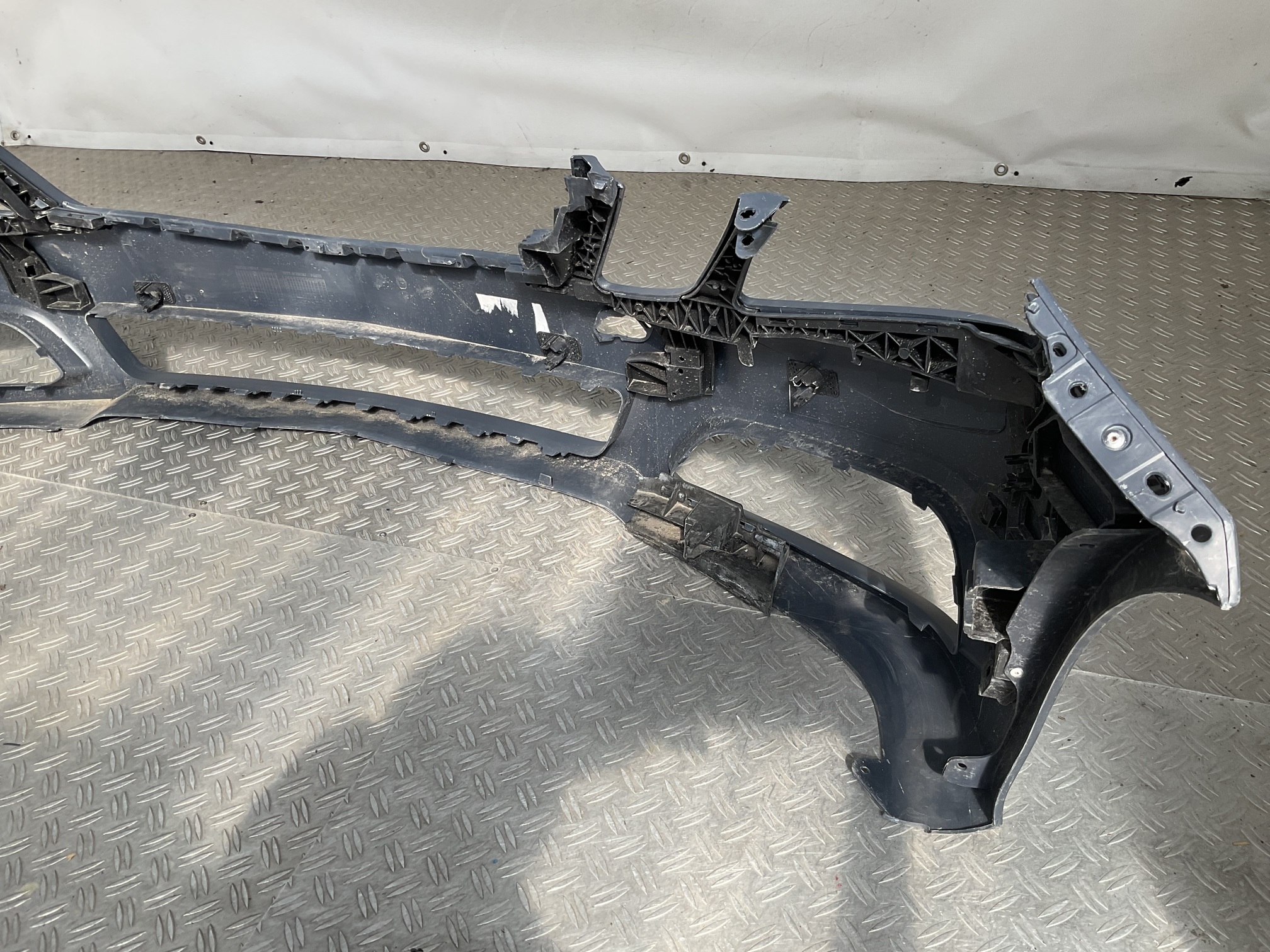 BUMPER MERCEDES E CLASS W212 2009-2013 A2128850125 VOORBUMPER A1-20600
