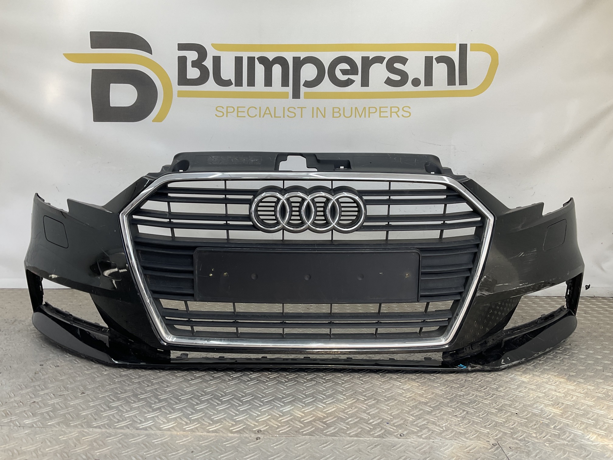BUMPER AUDI A3 8V FACELIFT KLS 8V3807437A VOORBUMPER H3-22177