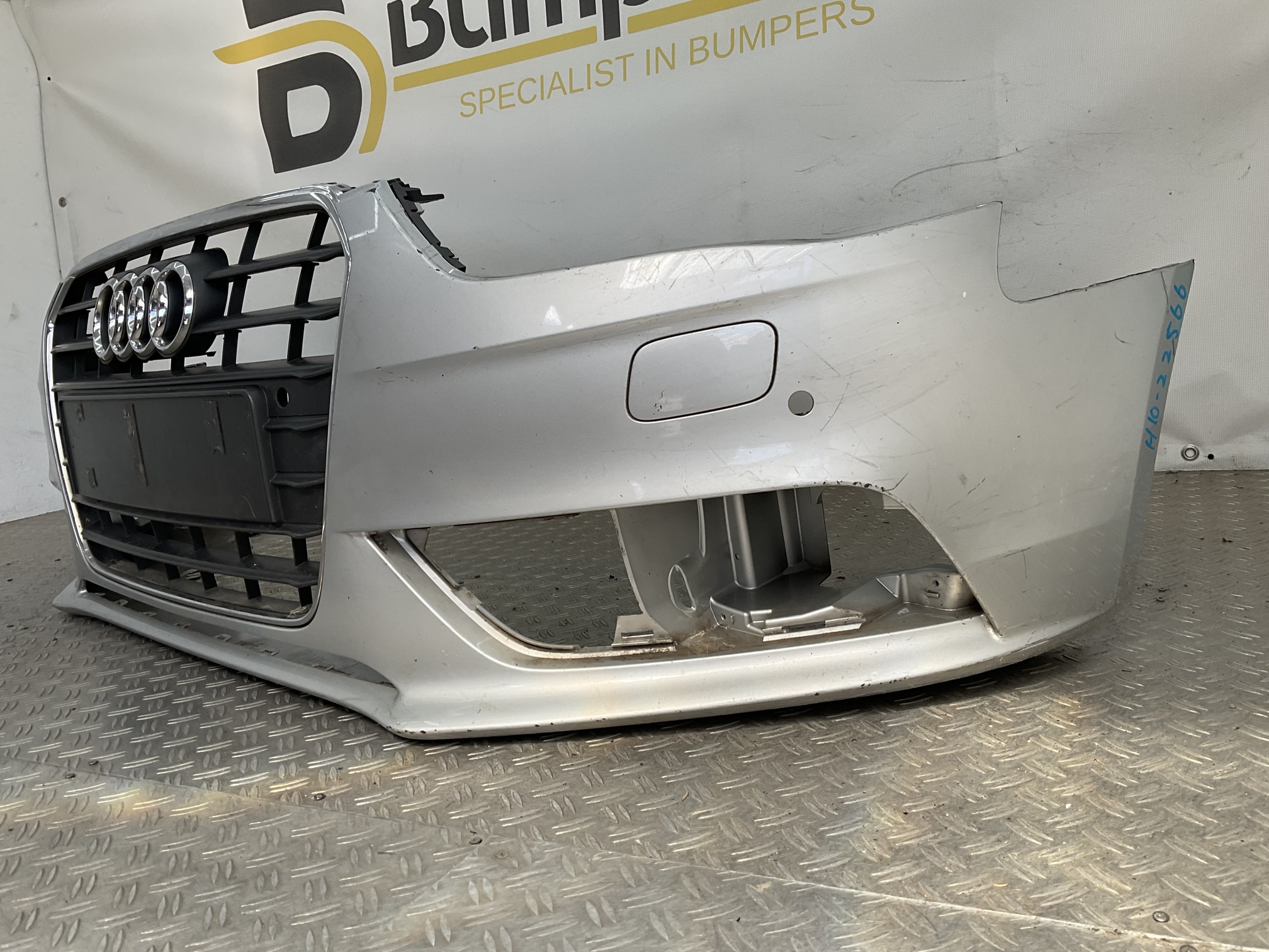 Bumper Audi A4 B8 8K0 Facelift 11-15 8K0807437AA Voorbumper H10-22566