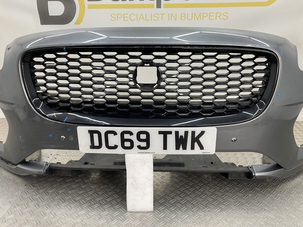 Bumper Jaguar E-Pace EPace x540 17- J9C3-17F003-C Voorbumper M1-24231