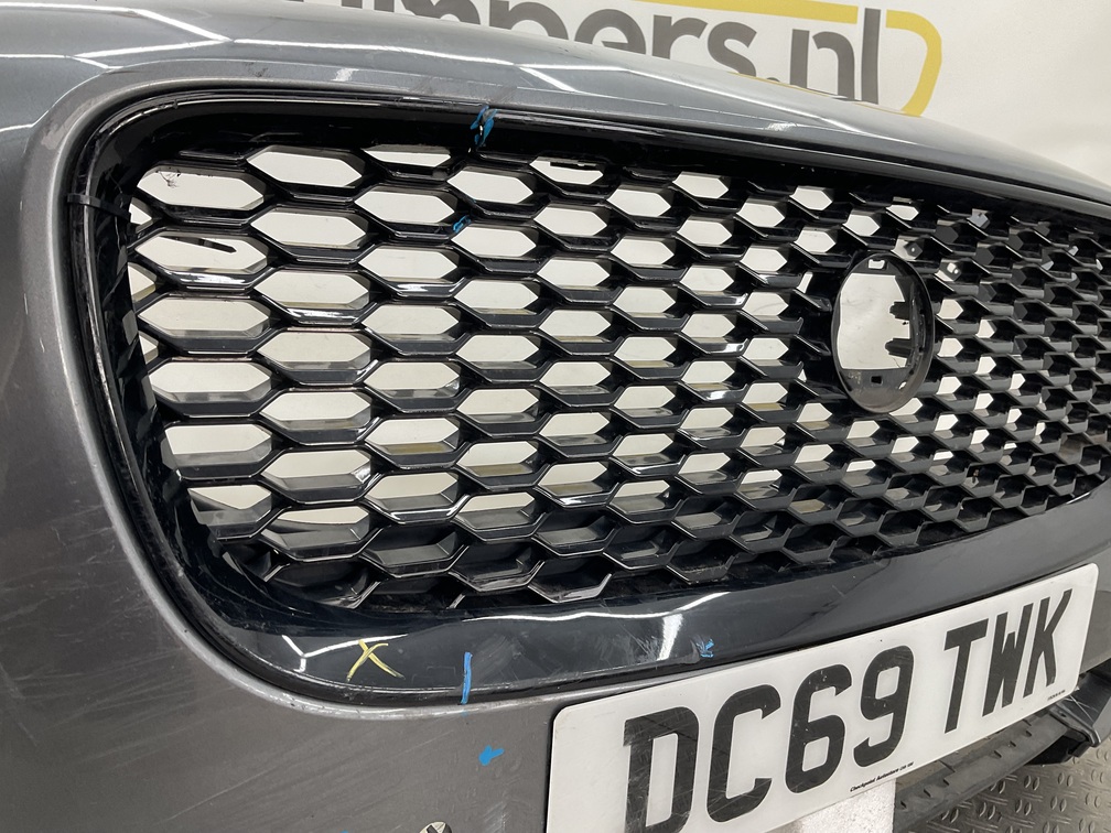 Bumper Jaguar E-Pace EPace x540 17- J9C3-17F003-C Voorbumper M1-24231