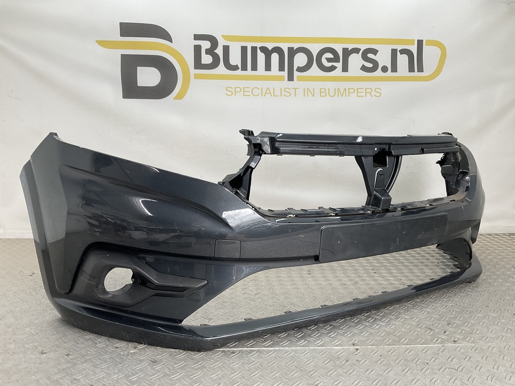 BUMPER DACIA SANDERO 3 2021–2023 620228531R VOORBUMPER G3-24257