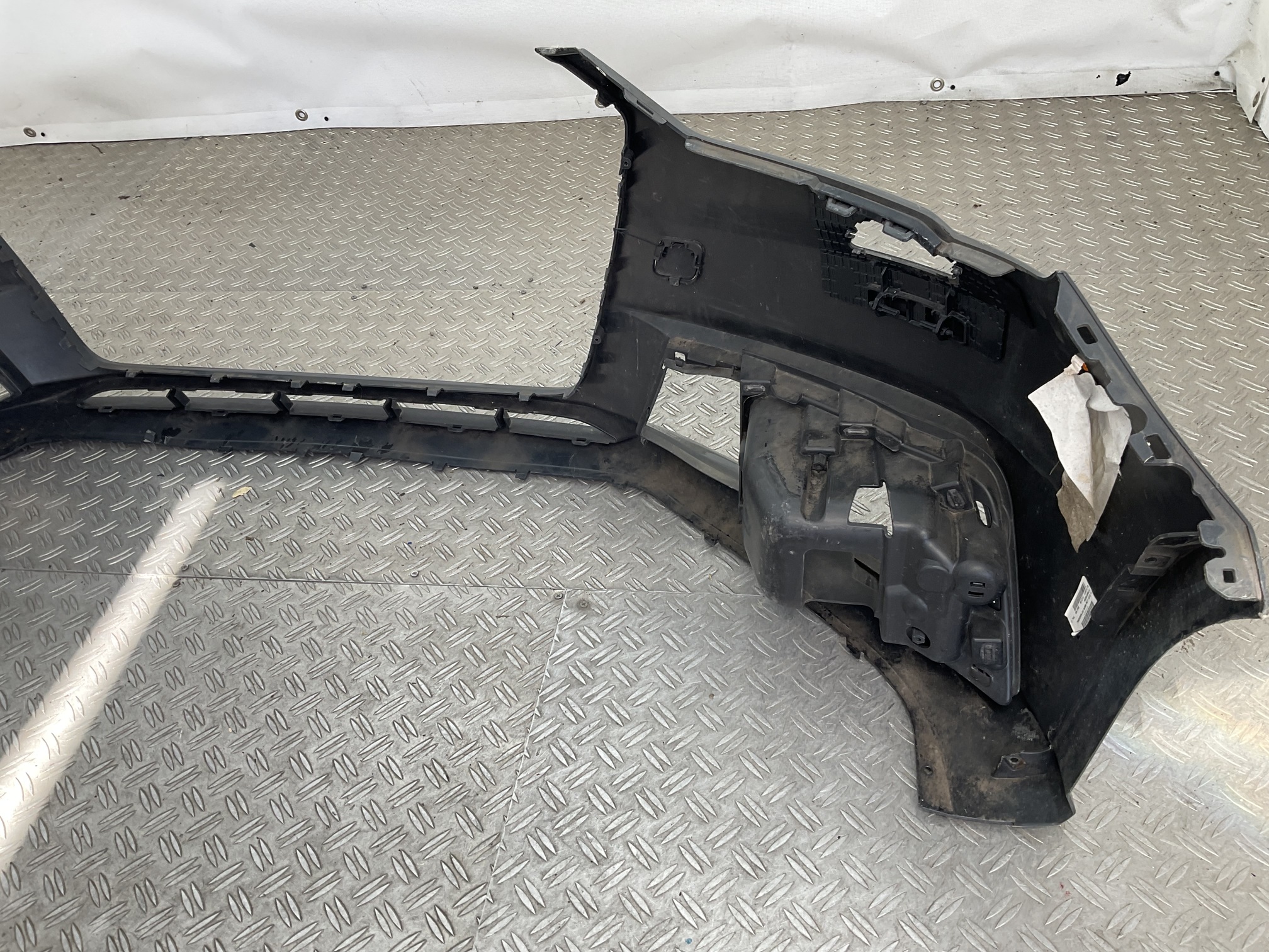 Bumper Audi A1 8xA Facelift Sline S-line 15-19 kls 8XA807437D Voorbumper H3-22414