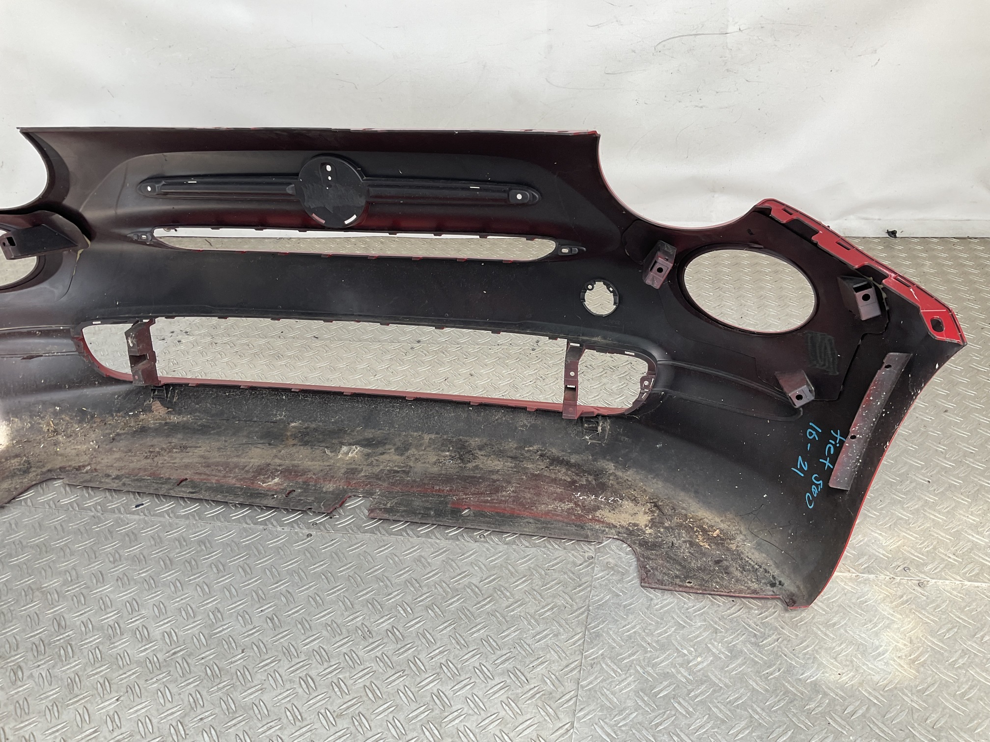 Bumper Fiat 500 Facelift 2016-2021 735619476 Voorbumper B8-23725