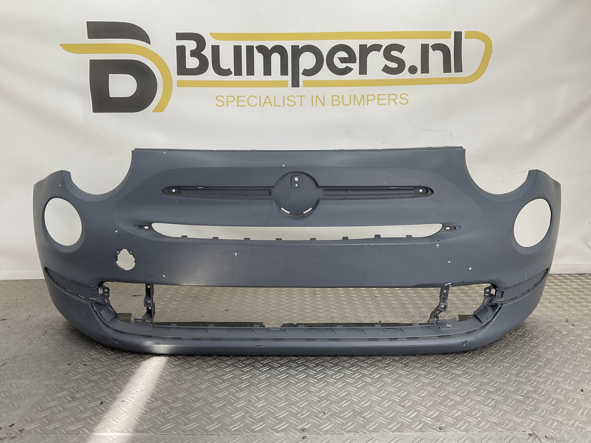 Bumper Fiat 500 Lounge Facelift 16-23 735619491 Voorbumper B8-20842